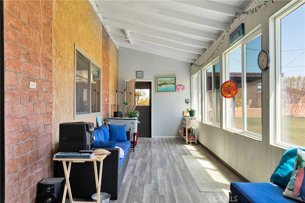 Lucerne Valley, California, 92356, United States, 6 Bedrooms Bedrooms, ,5 BathroomsBathrooms,Residential,For Sale,1986266