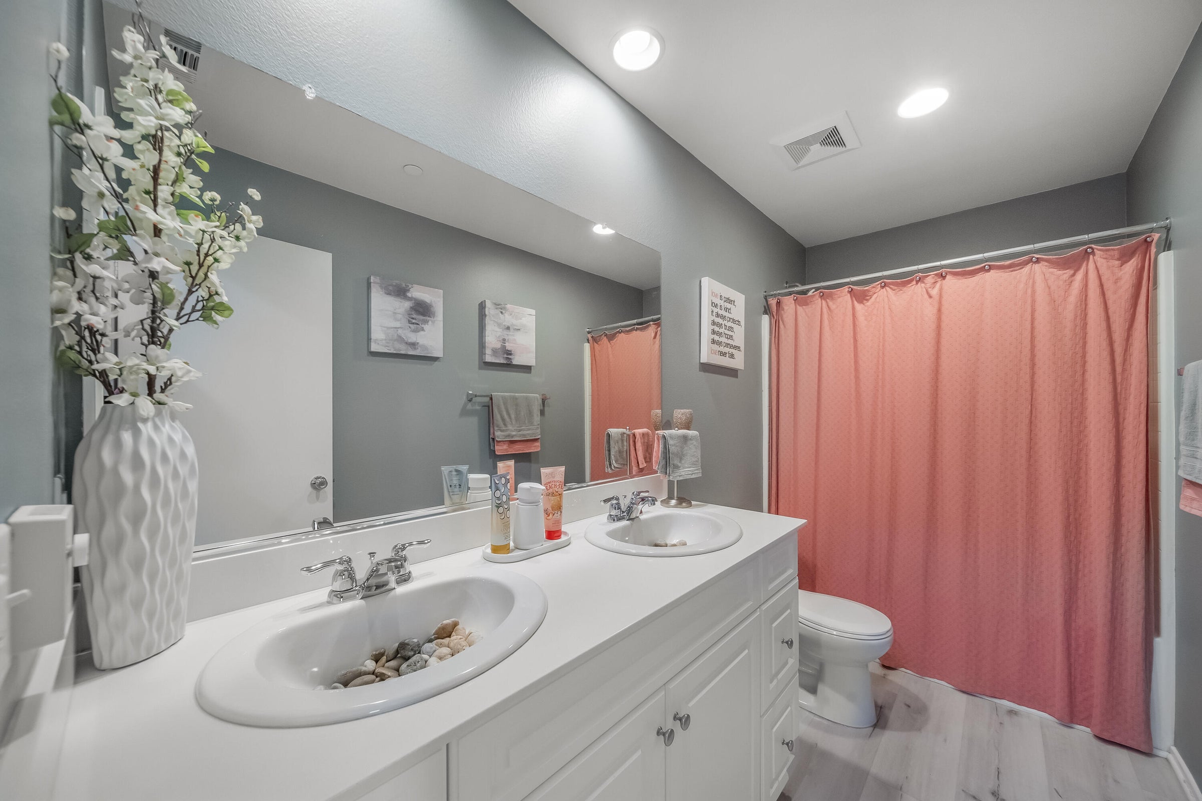 Coachella, California, 92236, United States, 5 Bedrooms Bedrooms, ,3 BathroomsBathrooms,Residential,For Sale,1986838