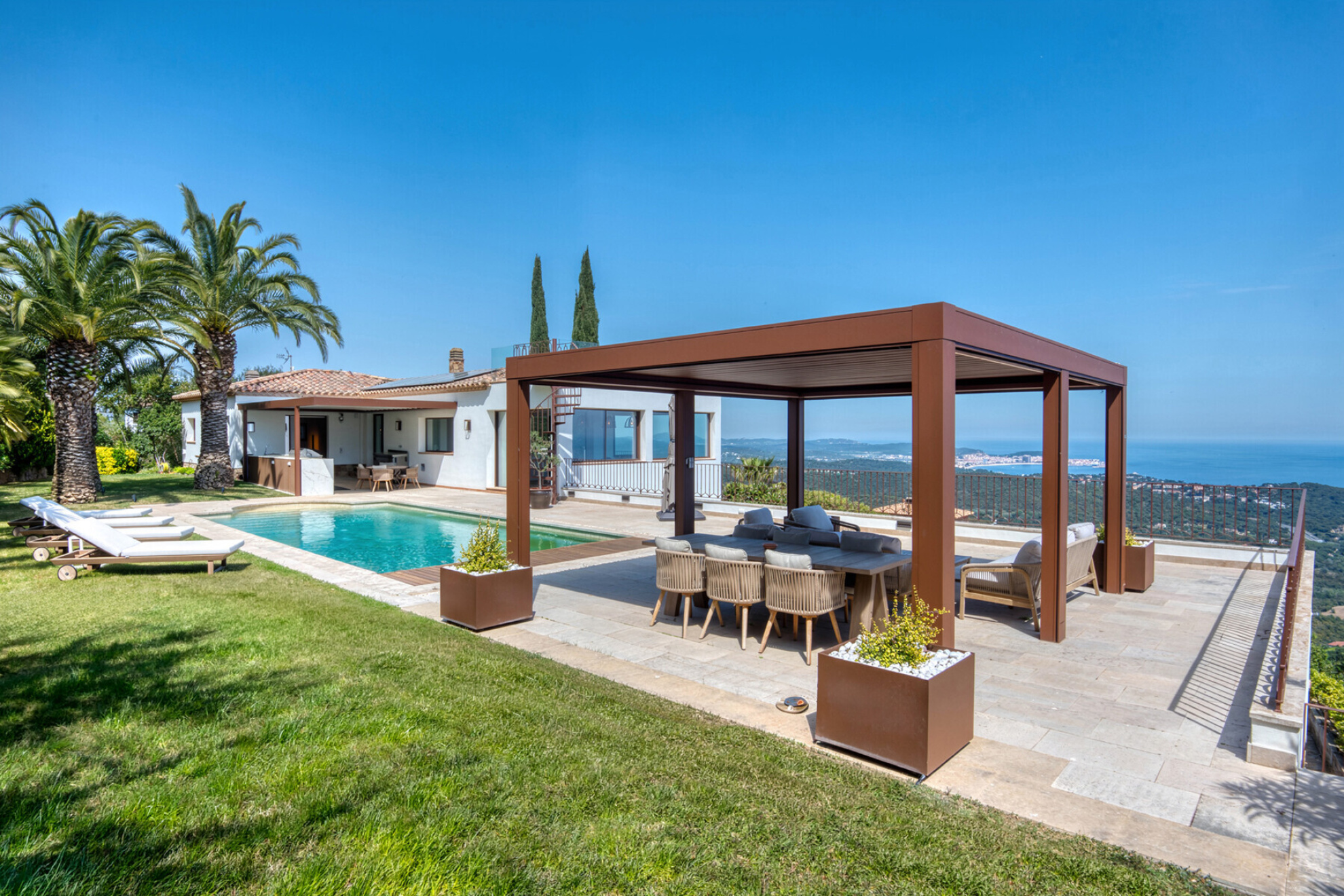  Exclusive designer villa with stunning sea views in Platja d