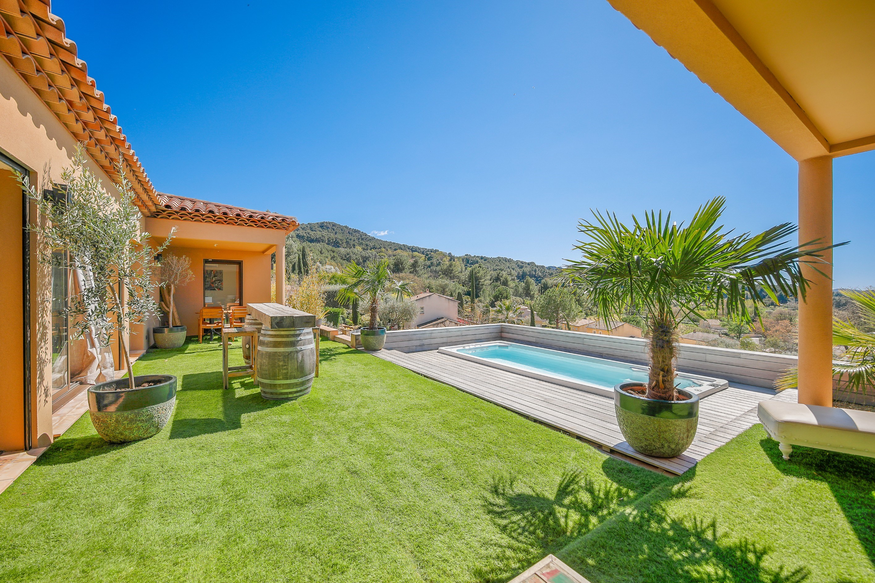  Le Castellet – Recent Contemporary Villa with Panoramic Views - 物件實景