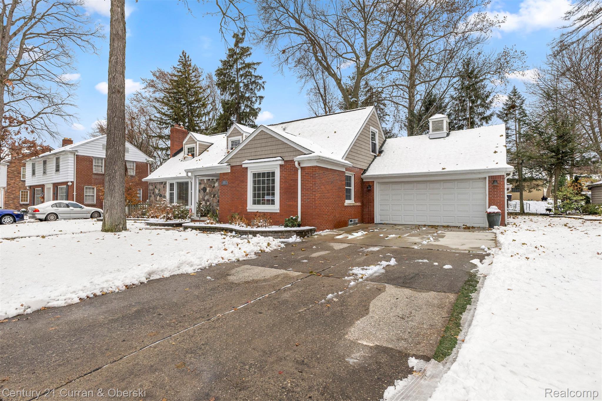 Dearborn, Michigan, 48124, United States, 4 Bedrooms Bedrooms, ,3 BathroomsBathrooms,Residential,For Sale,2000052