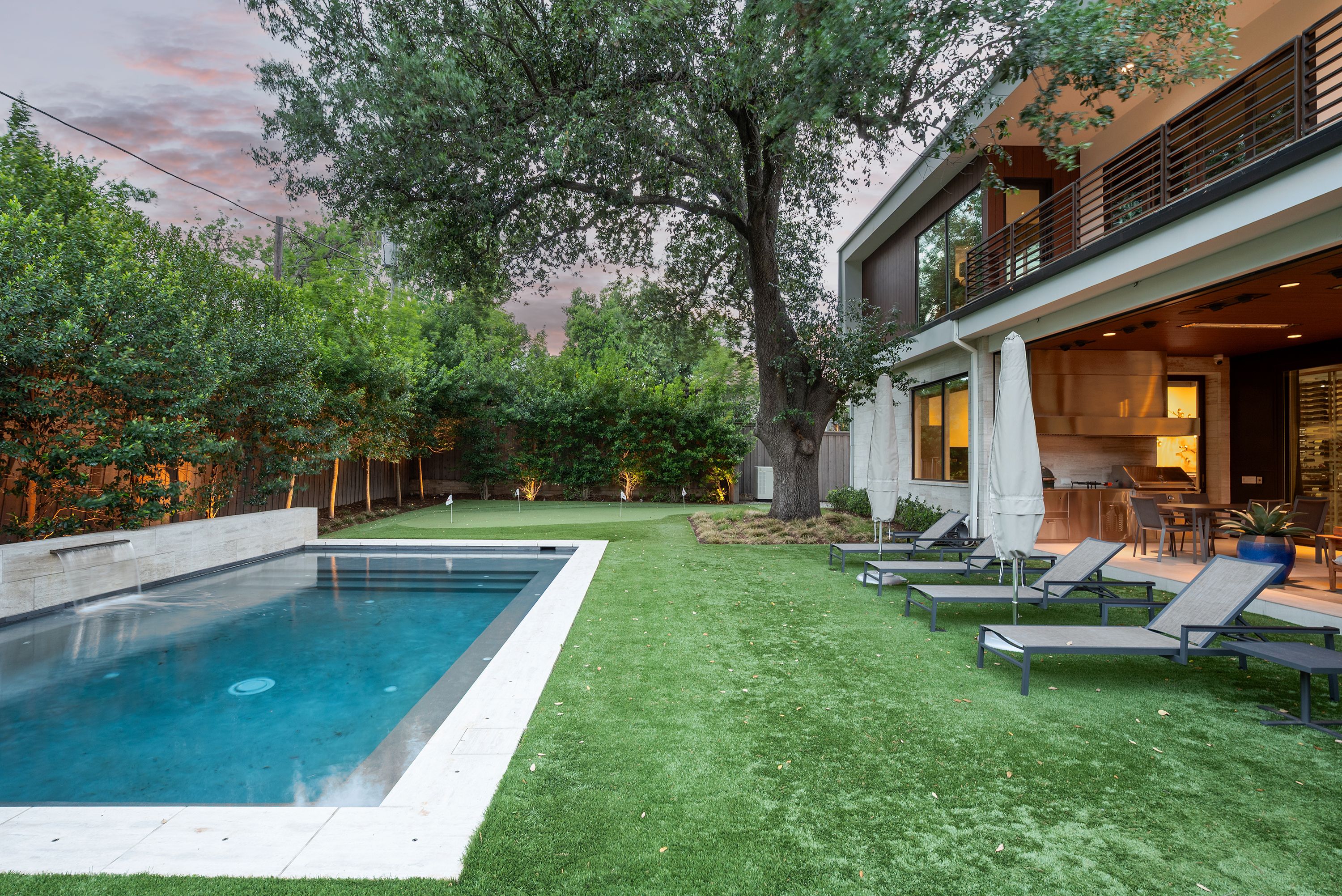  Private Architectural Modern by Chad Dorsey  More Design + Build - 物件實景