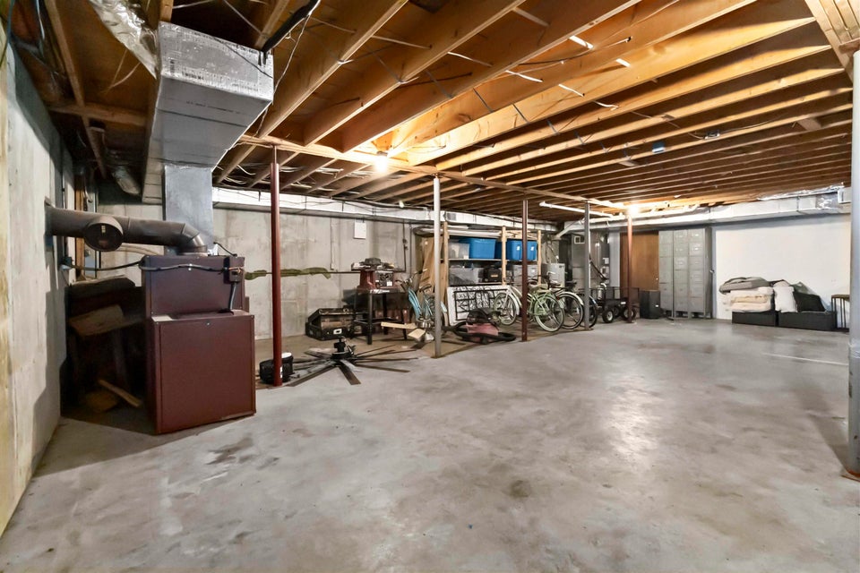 Somerset, Kentucky, 42503, United States, 4 Bedrooms Bedrooms, ,3 BathroomsBathrooms,Residential,For Sale,1938431