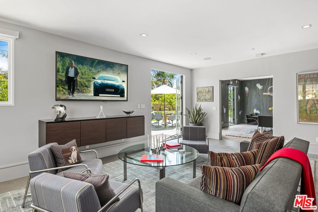 Los Angeles, California, 90077, United States, 5 Bedrooms Bedrooms, ,7 BathroomsBathrooms,Residential,For Sale,1768460