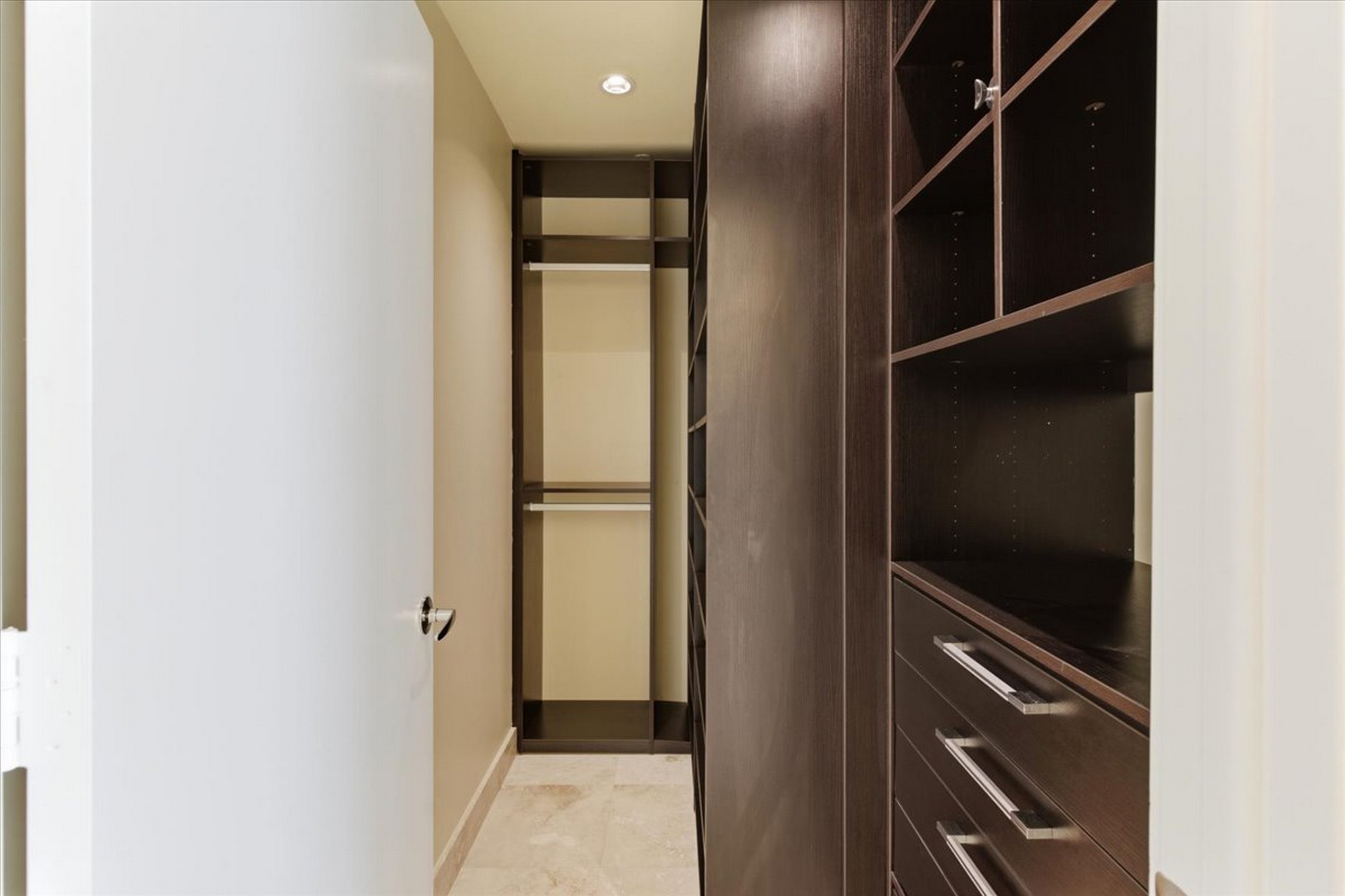  900 Biscayne Blvd, Miami, FL, 33132 - 物件實景