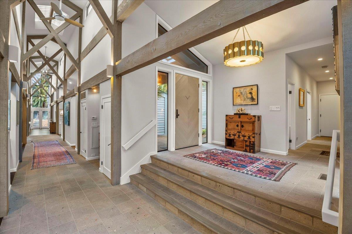 Los Altos Hills, California, 94022, United States, 5 Bedrooms Bedrooms, ,5 BathroomsBathrooms,Residential,For Sale,1907317