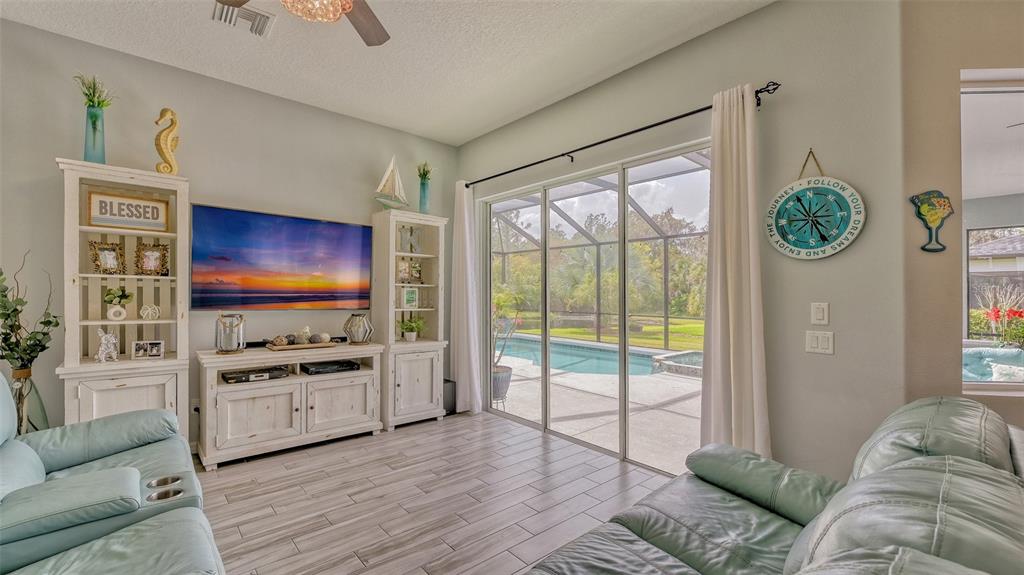 Parrish, Florida, 34219, United States, 4 Bedrooms Bedrooms, ,4 BathroomsBathrooms,Residential,For Sale,1960879