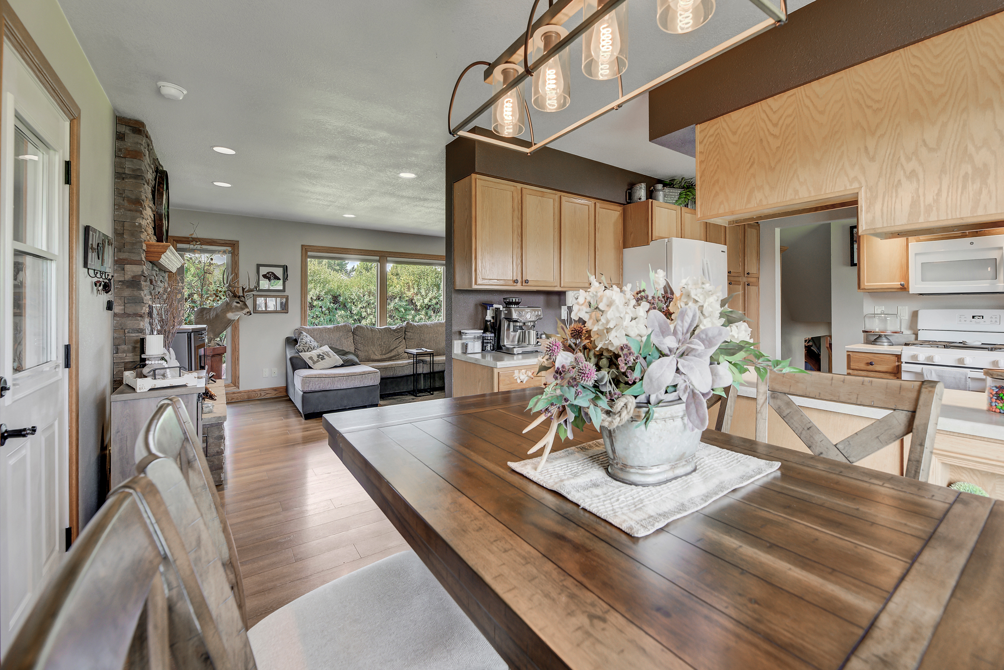 Helena, Montana, 59602, United States, 4 Bedrooms Bedrooms, ,3 BathroomsBathrooms,Residential,For Sale,1983426