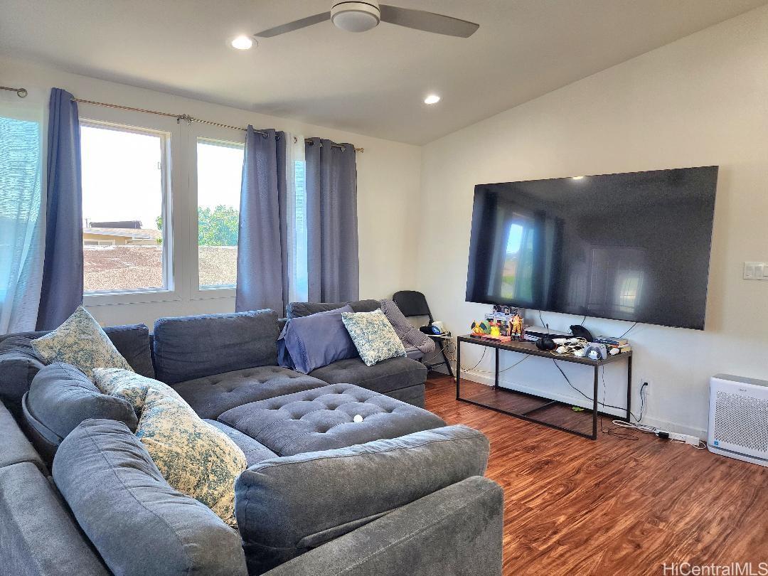 Pearl City, Hawaii, 96782, United States, 7 Bedrooms Bedrooms, ,4 BathroomsBathrooms,Residential,For Sale,1973891