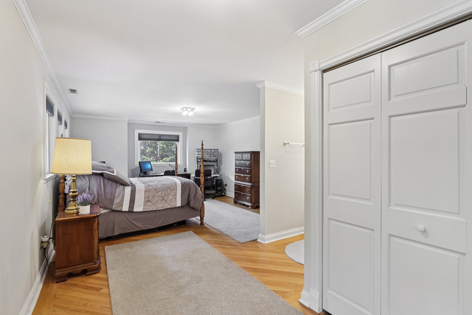 Evanston, Illinois, 60201, United States, 4 Bedrooms Bedrooms, ,4 BathroomsBathrooms,Residential,For Sale,1941847
