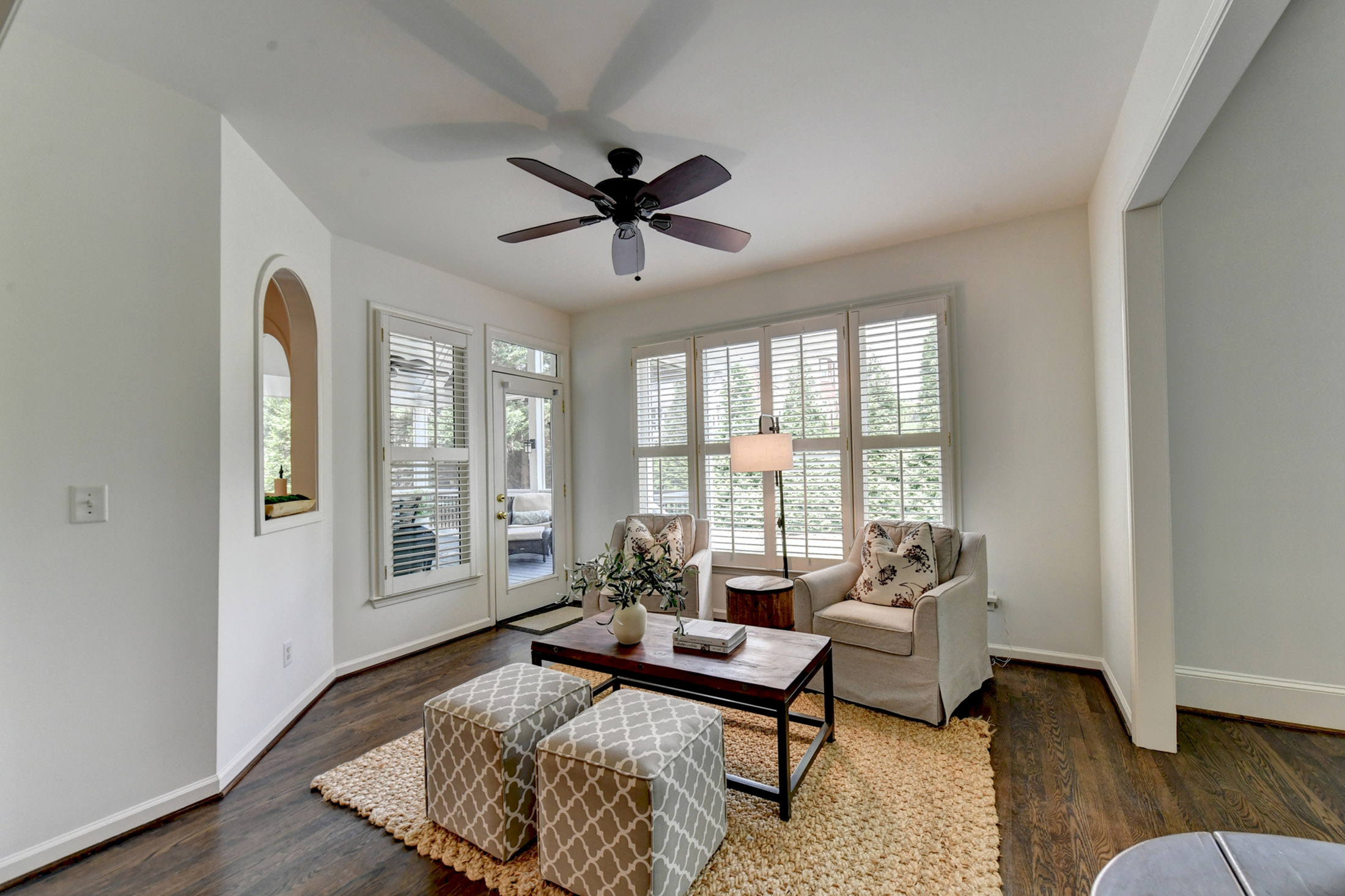  Stunning, Fully Renovated Glen Abbey Home Nestled in the Heart of Alpharetta - 物件實景