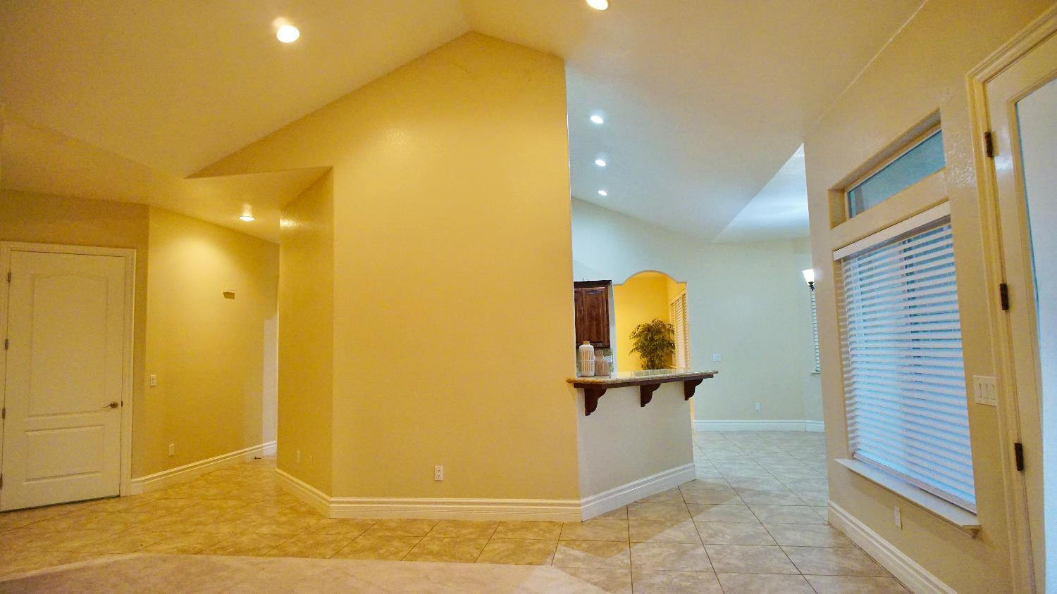 Madera, California, 93638, United States, 4 Bedrooms Bedrooms, ,4 BathroomsBathrooms,Residential,For Sale,1979936