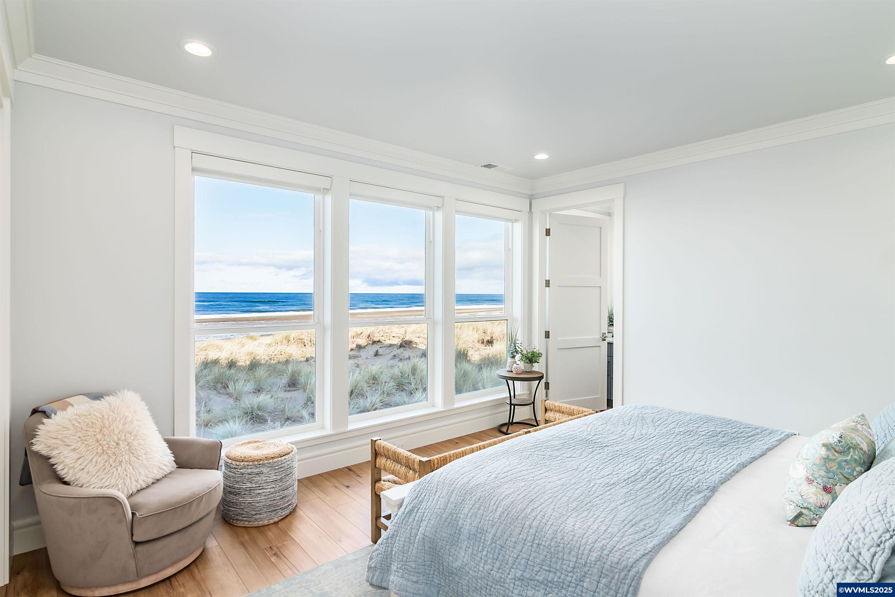 Gleneden Beach, Oregon, 97388, United States, 4 Bedrooms Bedrooms, ,6 BathroomsBathrooms,Residential,For Sale,1793897