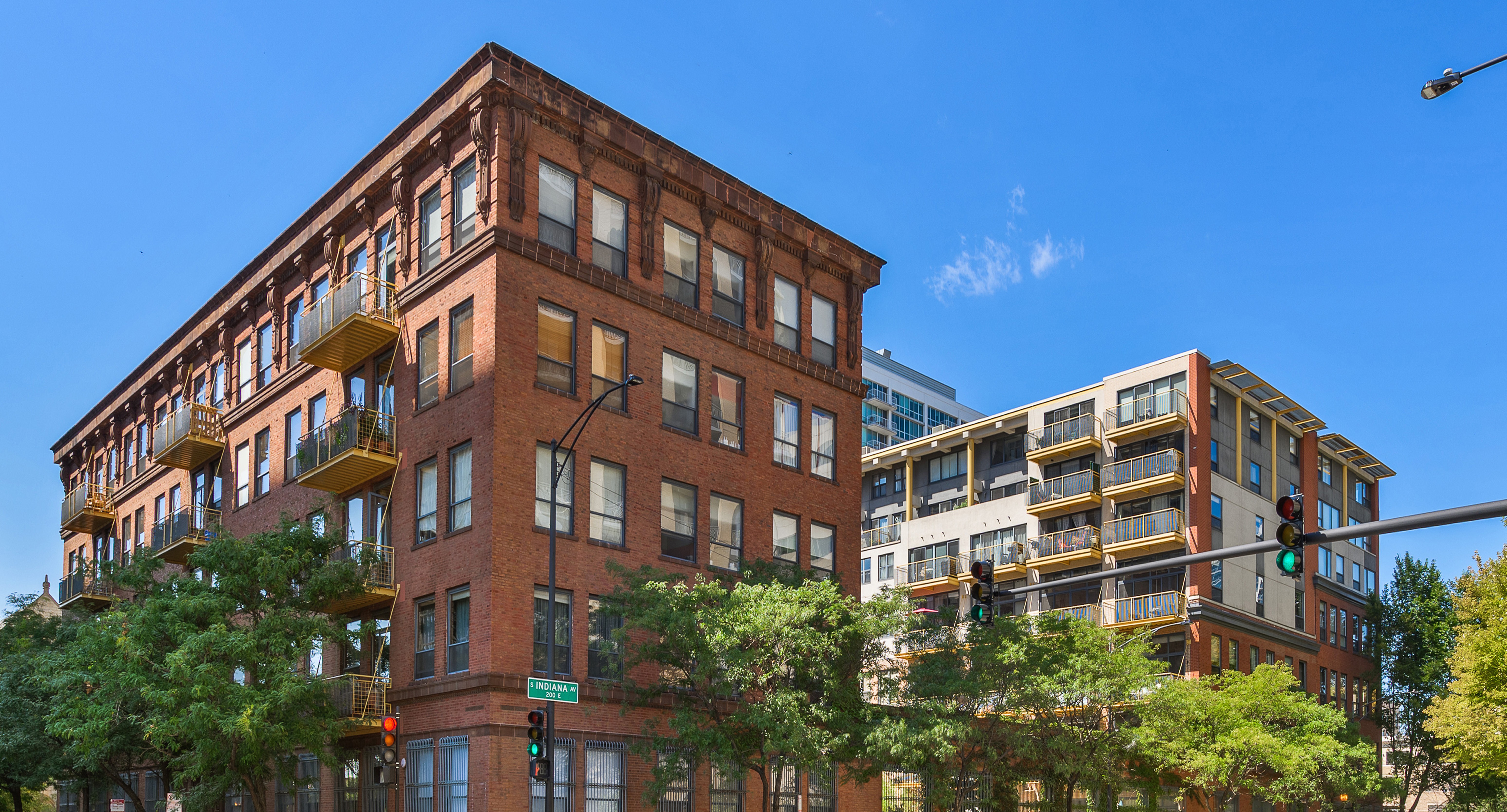  Discover the Charm of this Vibrant Southeast Corner Loft Condo - 物件實景