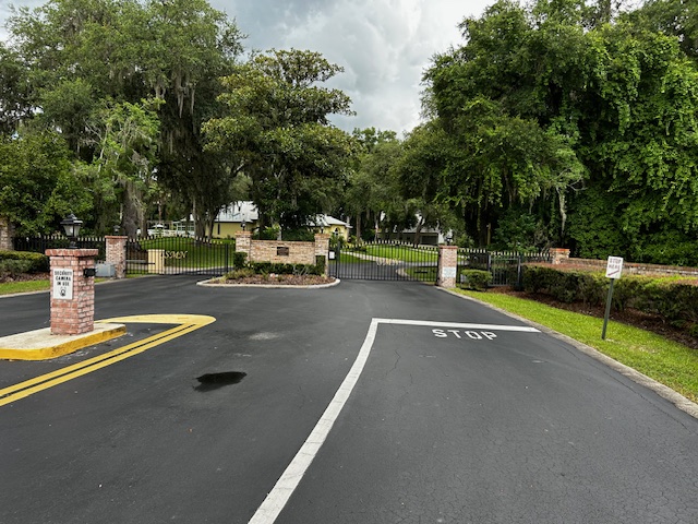 Silver Springs, Florida, 34488, United States, 4 Bedrooms Bedrooms, ,3 BathroomsBathrooms,Residential,For Sale,1981770