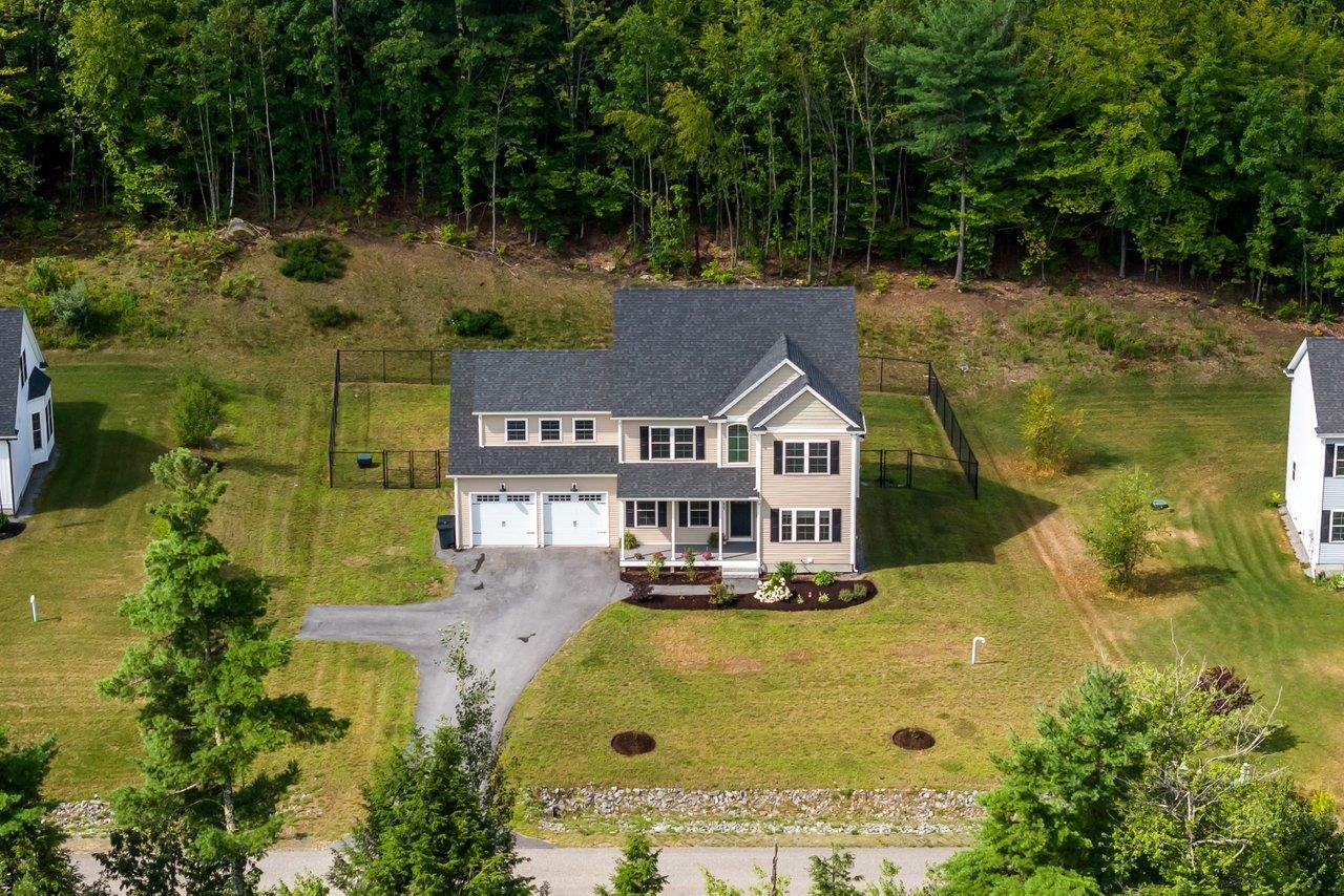 Weare, New Hampshire, 03281, United States, 4 Bedrooms Bedrooms, ,4 BathroomsBathrooms,Residential,For Sale,1908360