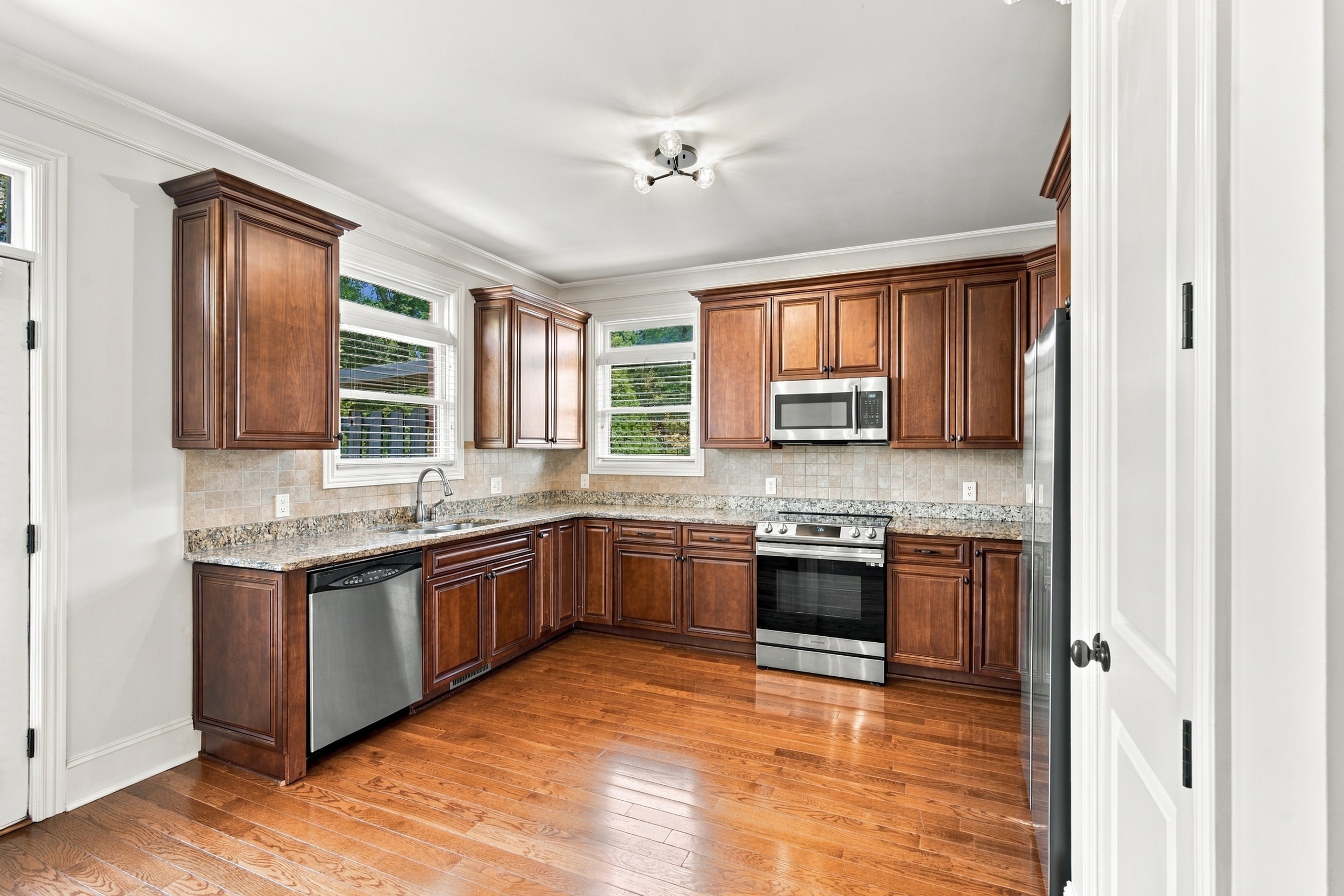  6413 Lincoln Park Place NW - 物件實景