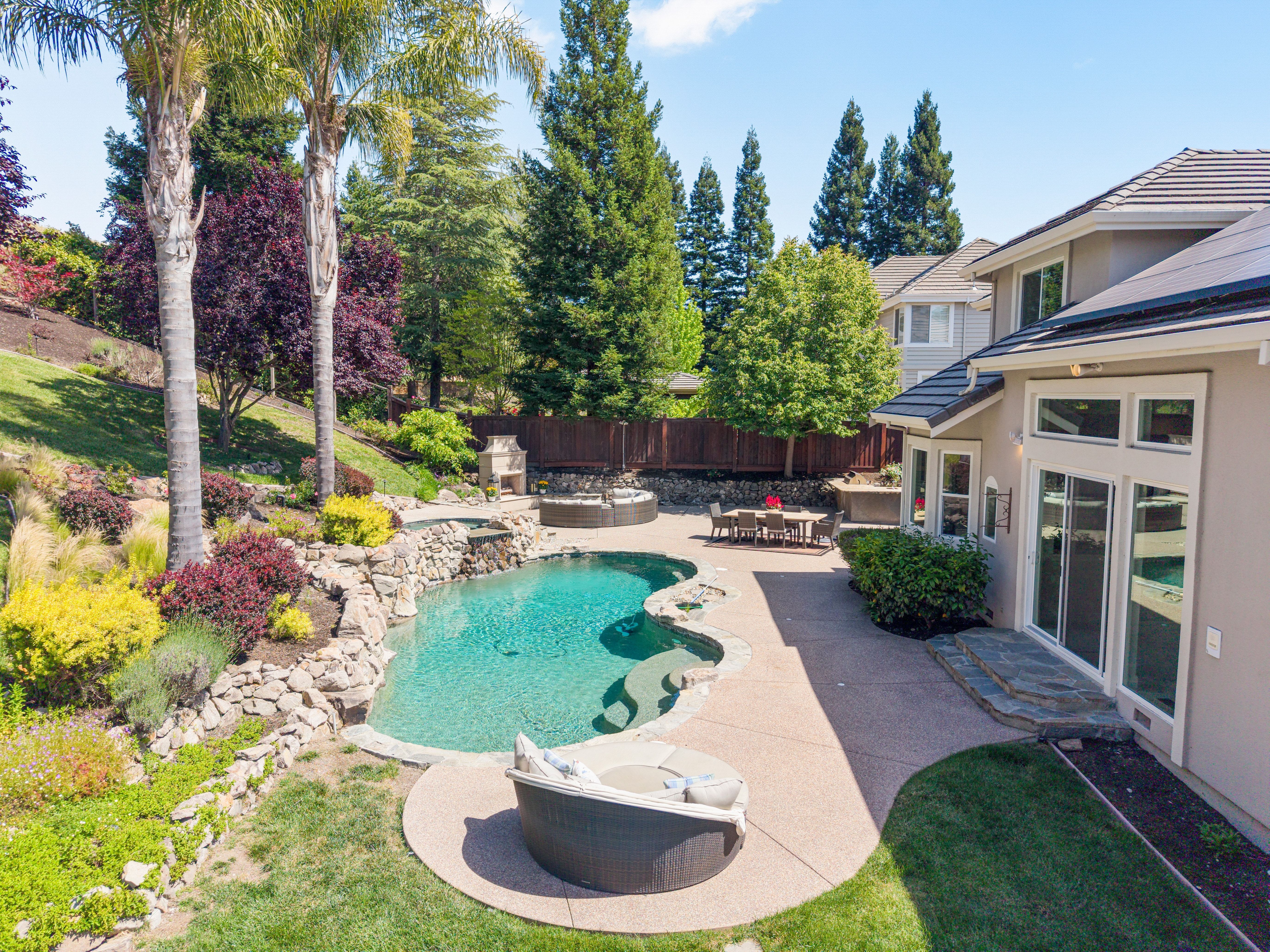  Exceptional Northridge Estates Home on Expansive Private Lot - 物件實景