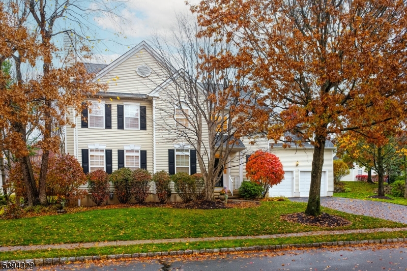 Bernards Twp., New Jersey, 07920, United States, 5 Bedrooms Bedrooms, ,3 BathroomsBathrooms,Residential,For Sale,1992949