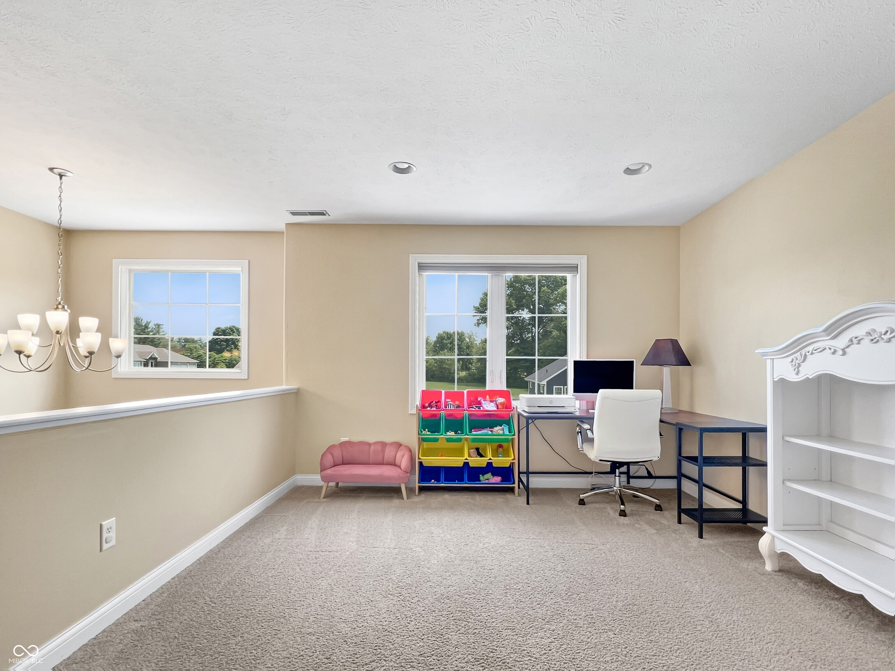 Columbus, Indiana, 47201, United States, 5 Bedrooms Bedrooms, ,4 BathroomsBathrooms,Residential,For Sale,2048800