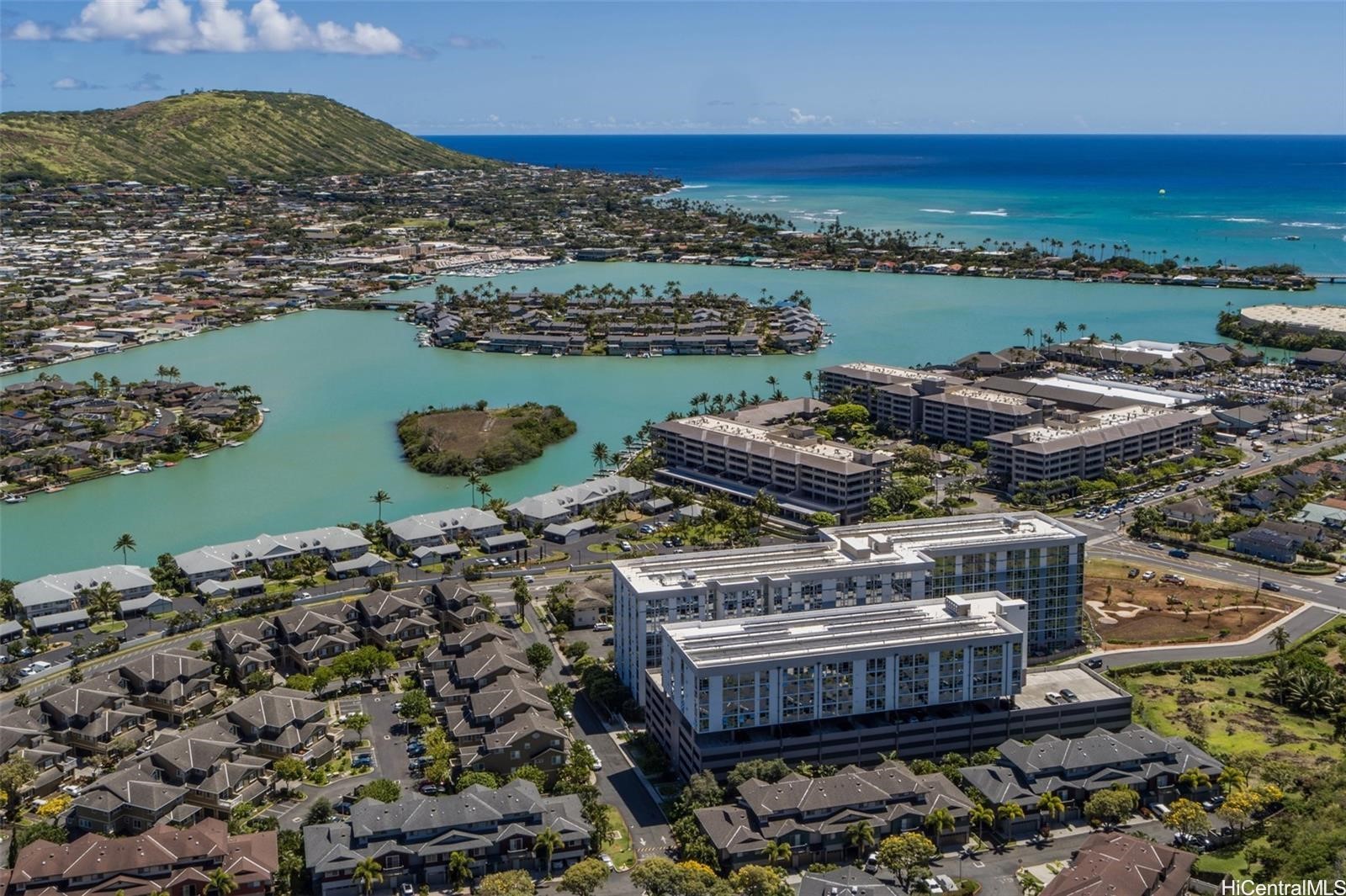 Honolulu, Hawaii, 96825, United States, 2 Bedrooms Bedrooms, ,2 BathroomsBathrooms,Residential,For Sale,1875289
