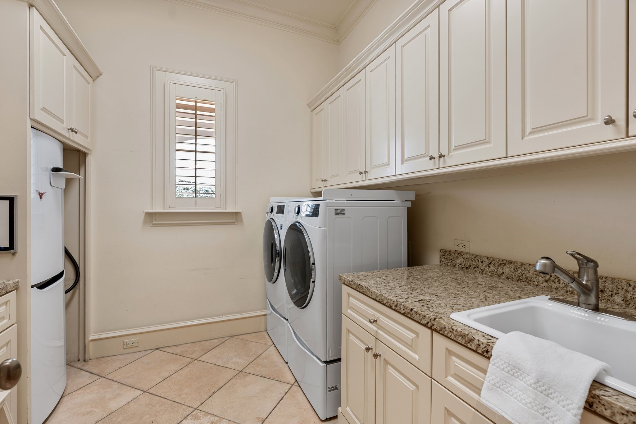  4012 Piping Rock Lane - 物件實景