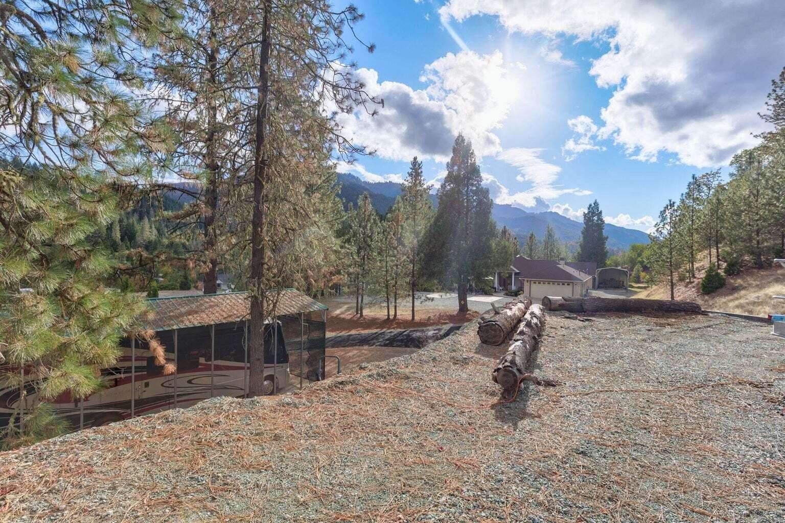 Canyonville, Oregon, 97417, United States, 2 Bedrooms Bedrooms, ,2 BathroomsBathrooms,Residential,For Sale,1981703