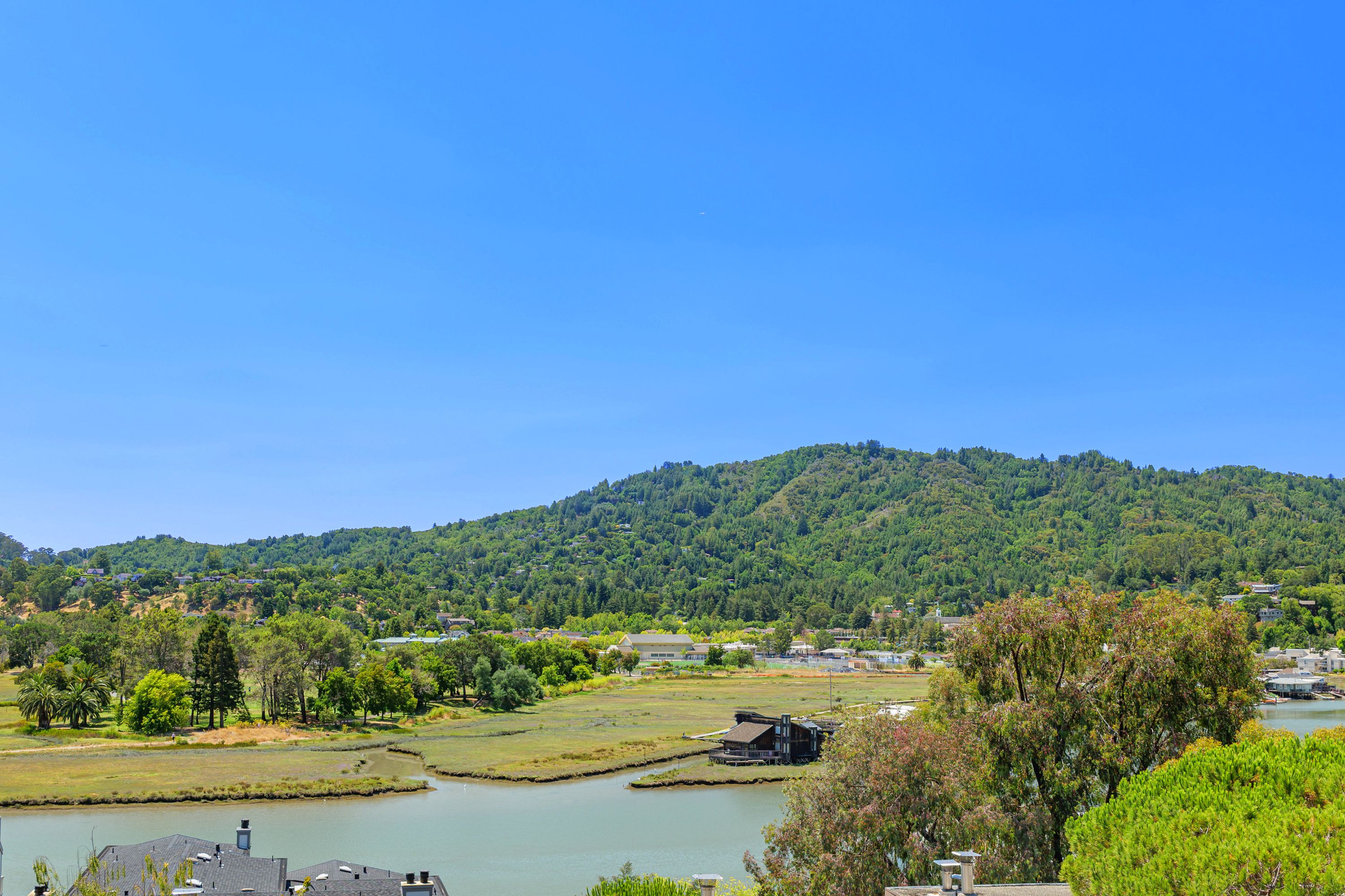  The Ultimate Penthouse Retreat with Views, Privacy, and Peace. - 物件實景