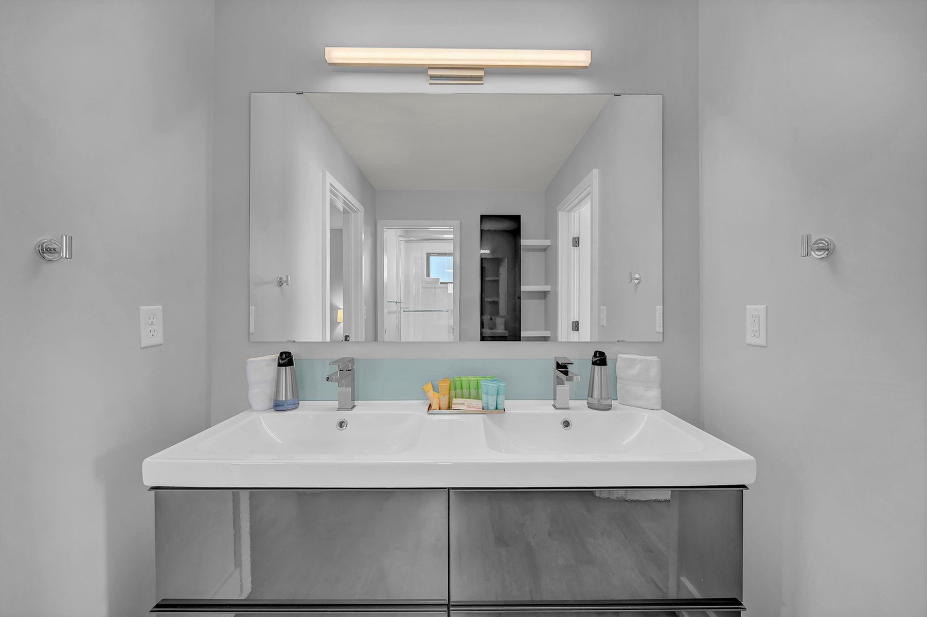  834 Fort Fisher Boulevard North, Kure Beach, NC 28449 - 物件實景