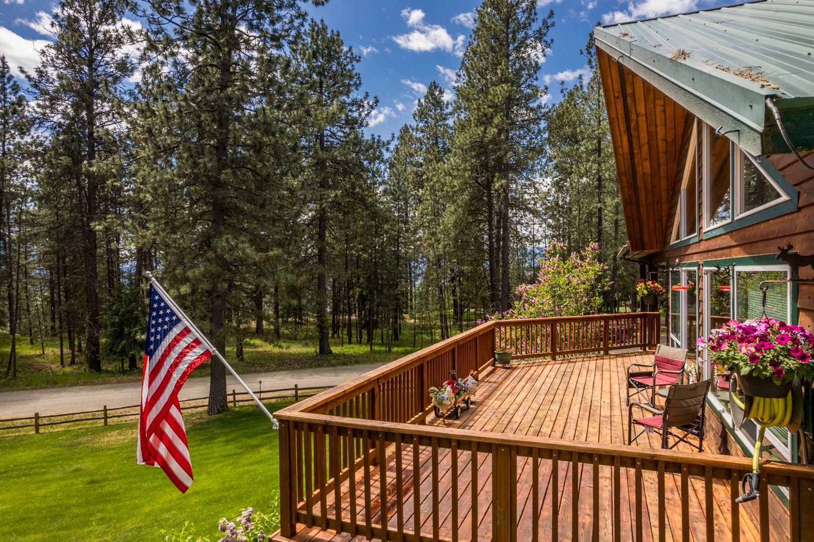Moyie Springs, Idaho, 83845, United States, 4 Bedrooms Bedrooms, ,3 BathroomsBathrooms,Residential,For Sale,2033523