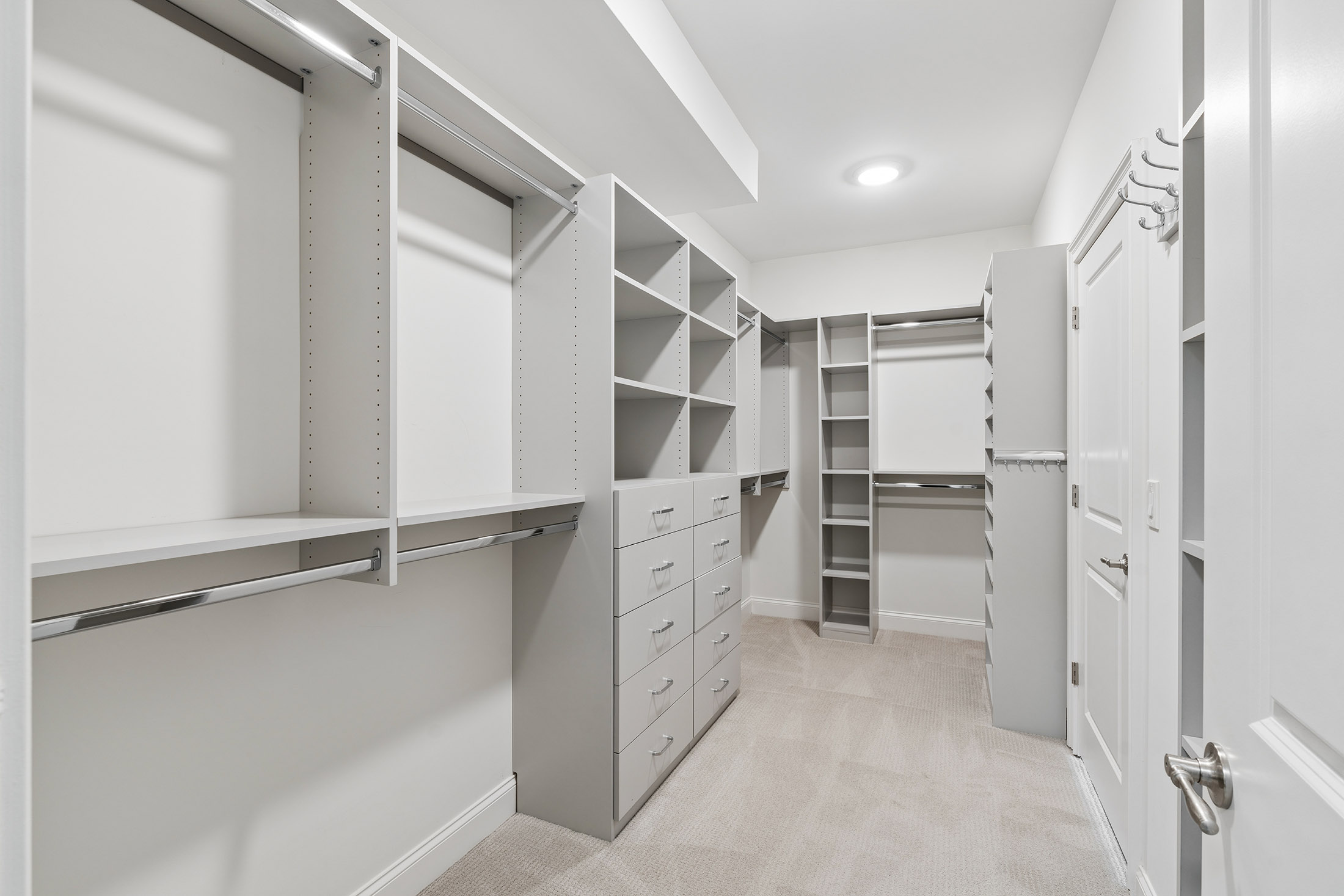  Upgraded Townhome Offers Low Maintenance Living - 物件實景