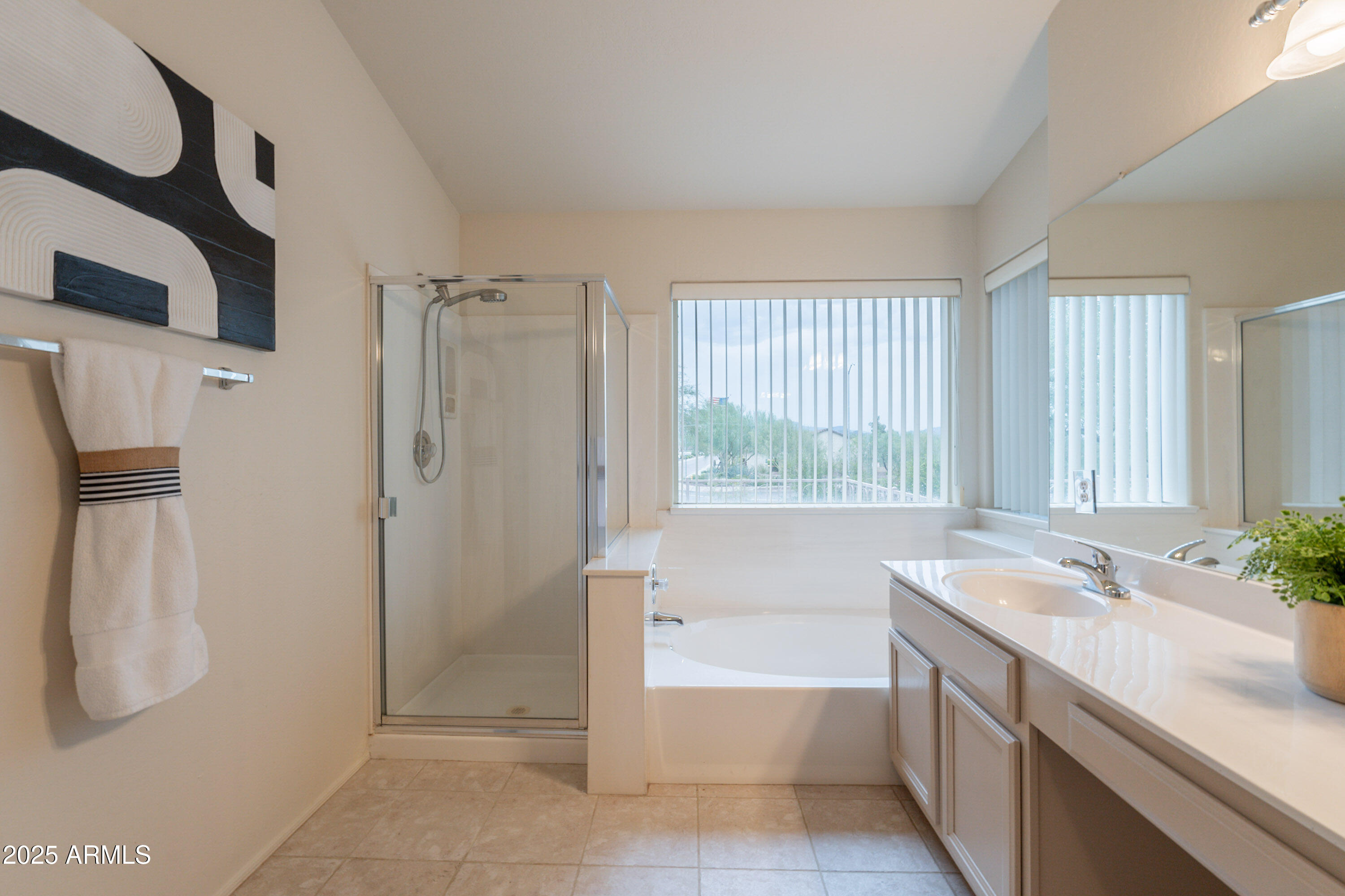 Cave Creek, Arizona, 85331, United States, 3 Bedrooms Bedrooms, ,Residential,For Sale,1955648