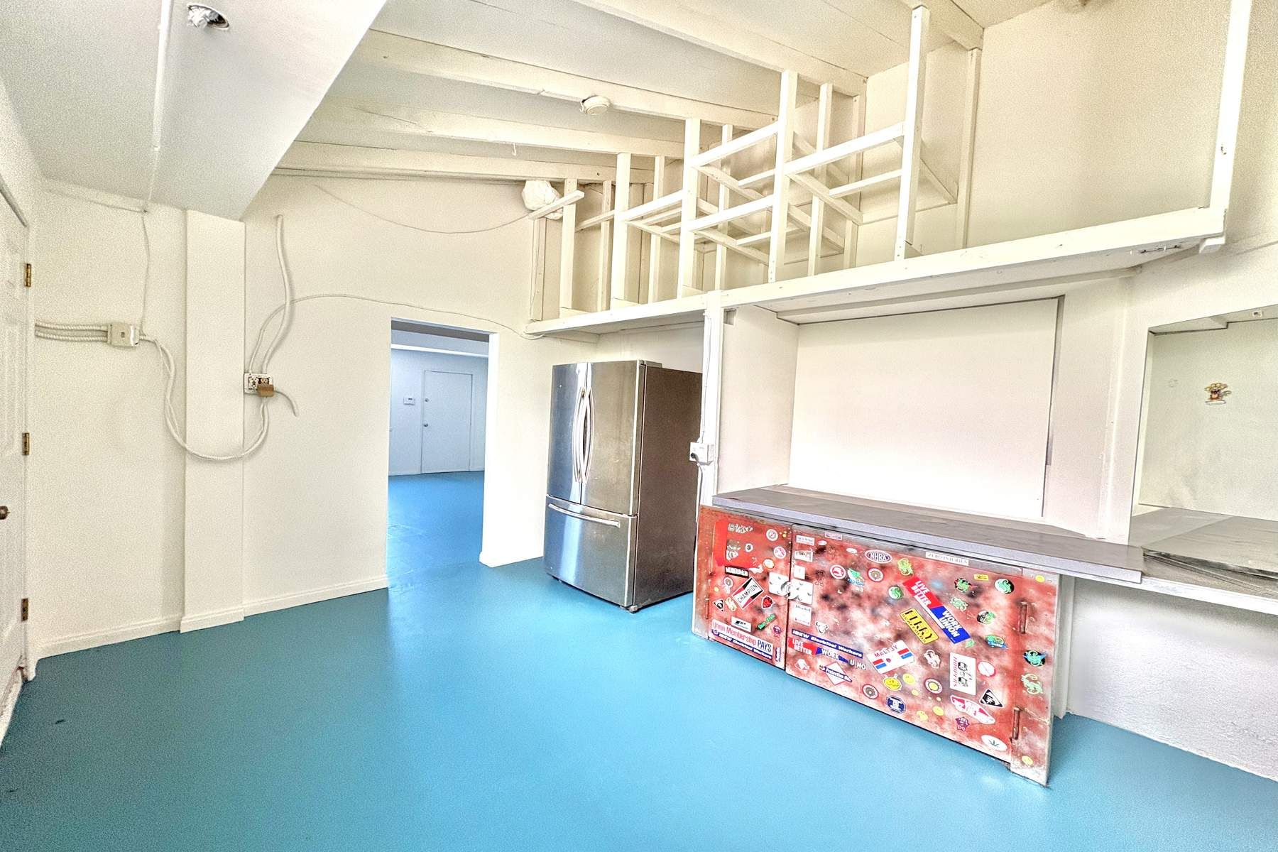  6041 Cleon Avenue - 物件實景