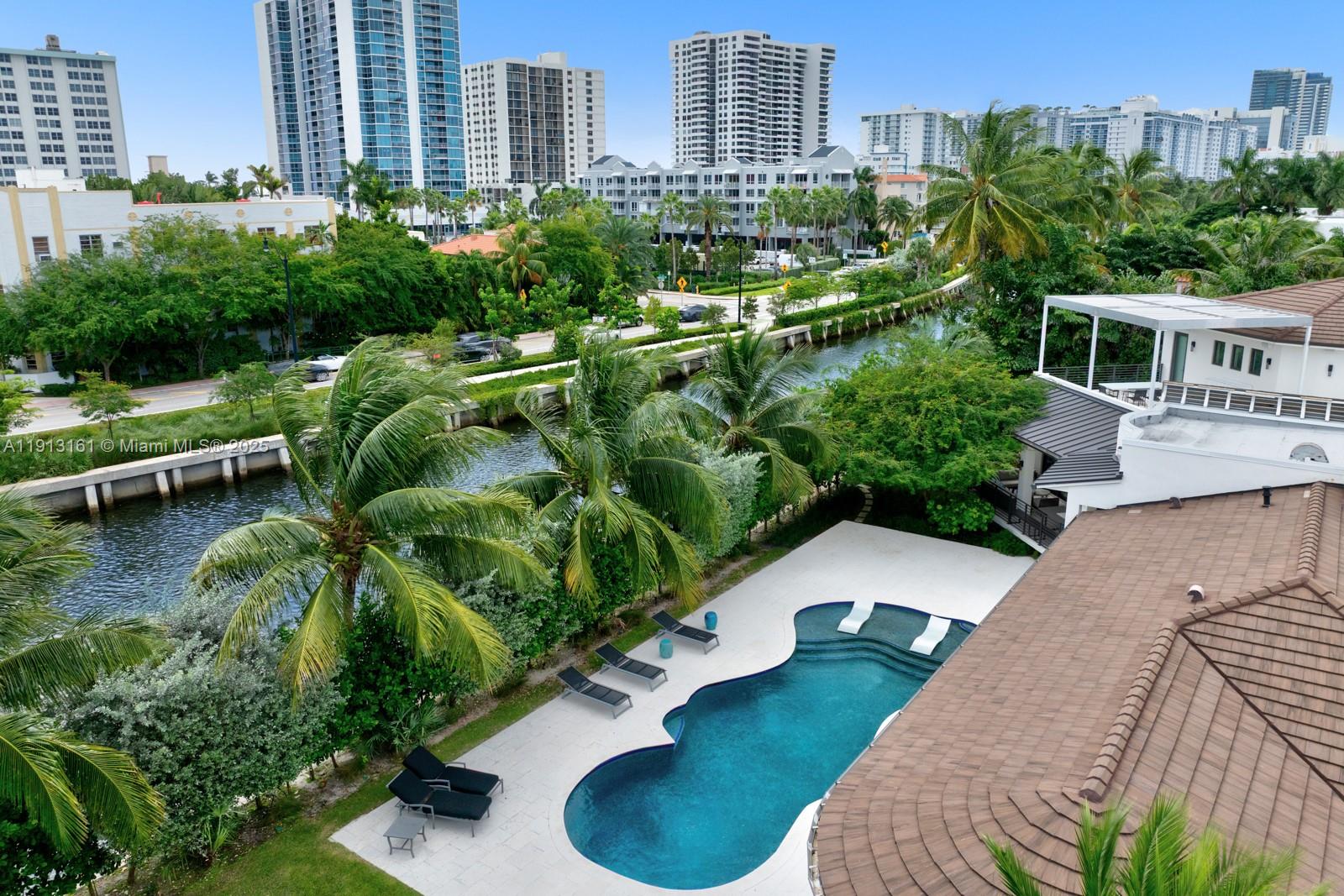 Miami Beach, Florida, 33140, United States, 9 Bedrooms Bedrooms, ,9 BathroomsBathrooms,Residential,For Sale,1993425