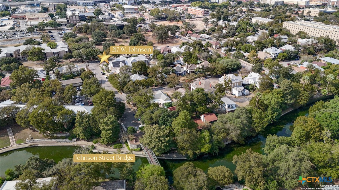 San Antonio, Texas, 78204, United States, 4 Bedrooms Bedrooms, ,4 BathroomsBathrooms,Residential,For Sale,1989633