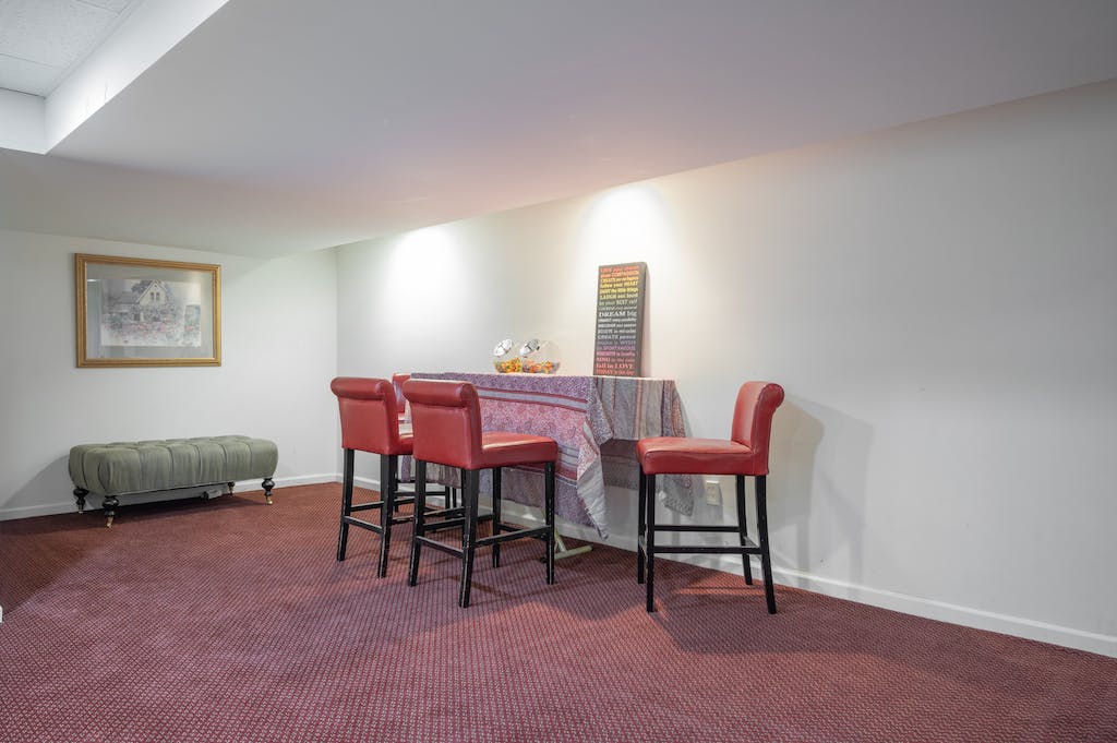10 Shadowbrook Ln, Harding Township, New Jersey, 07960, United States, 2 Bedrooms Bedrooms, ,3 BathroomsBathrooms,Residential,For Sale,10 Shadowbrook Ln,1433753