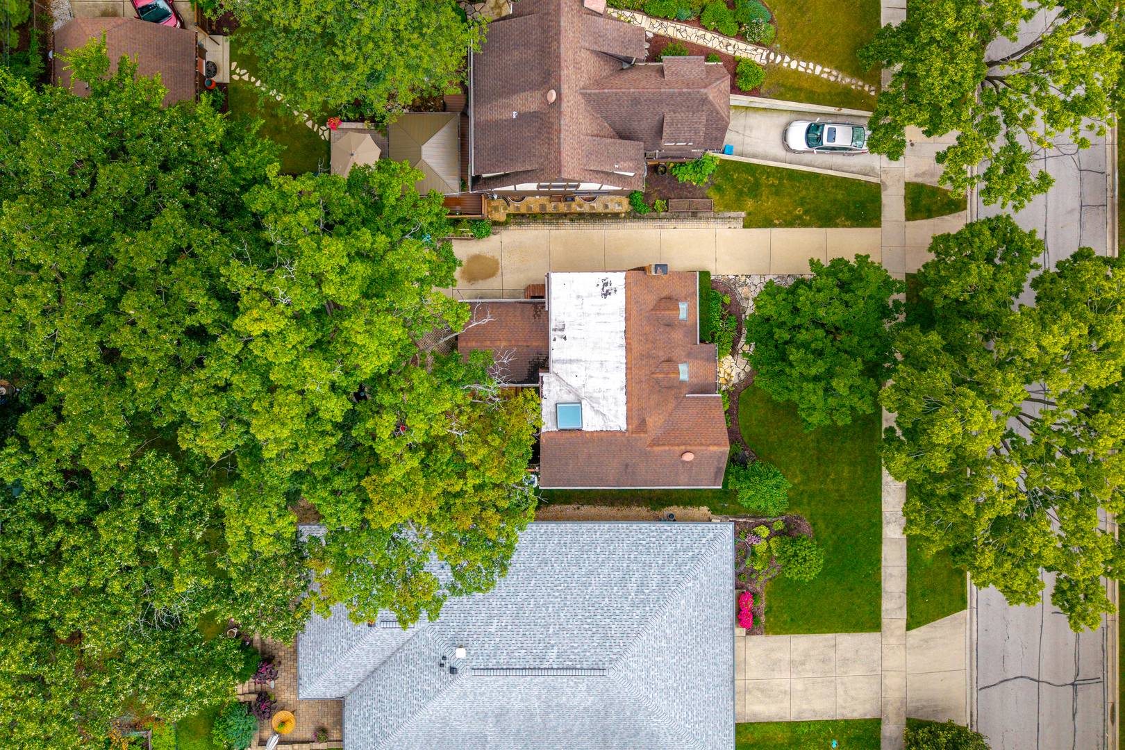 Downers Grove, Illinois, 60515, United States, 3 Bedrooms Bedrooms, ,3 BathroomsBathrooms,Residential,For Sale,1925036
