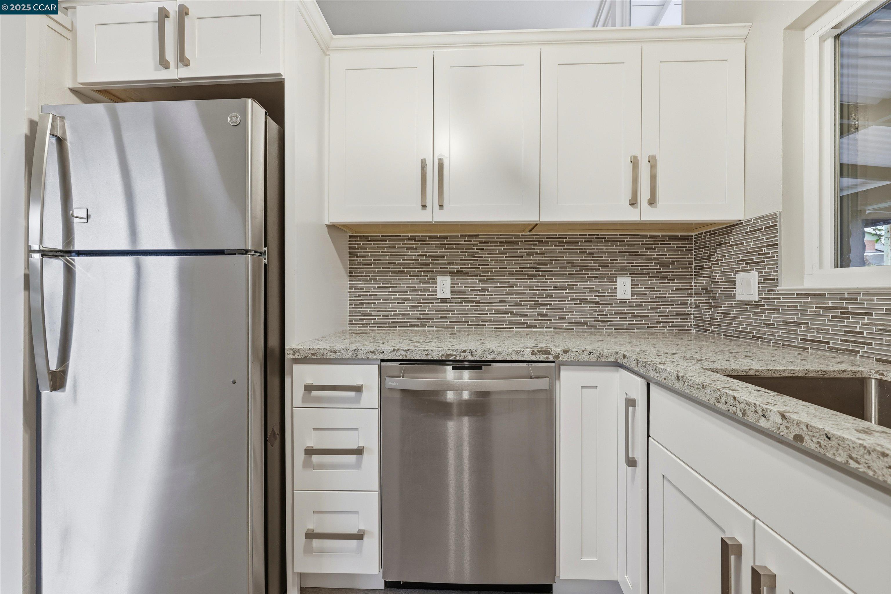 Richmond, California, 94806, United States, 3 Bedrooms Bedrooms, ,2 BathroomsBathrooms,Residential,For Sale,1989695