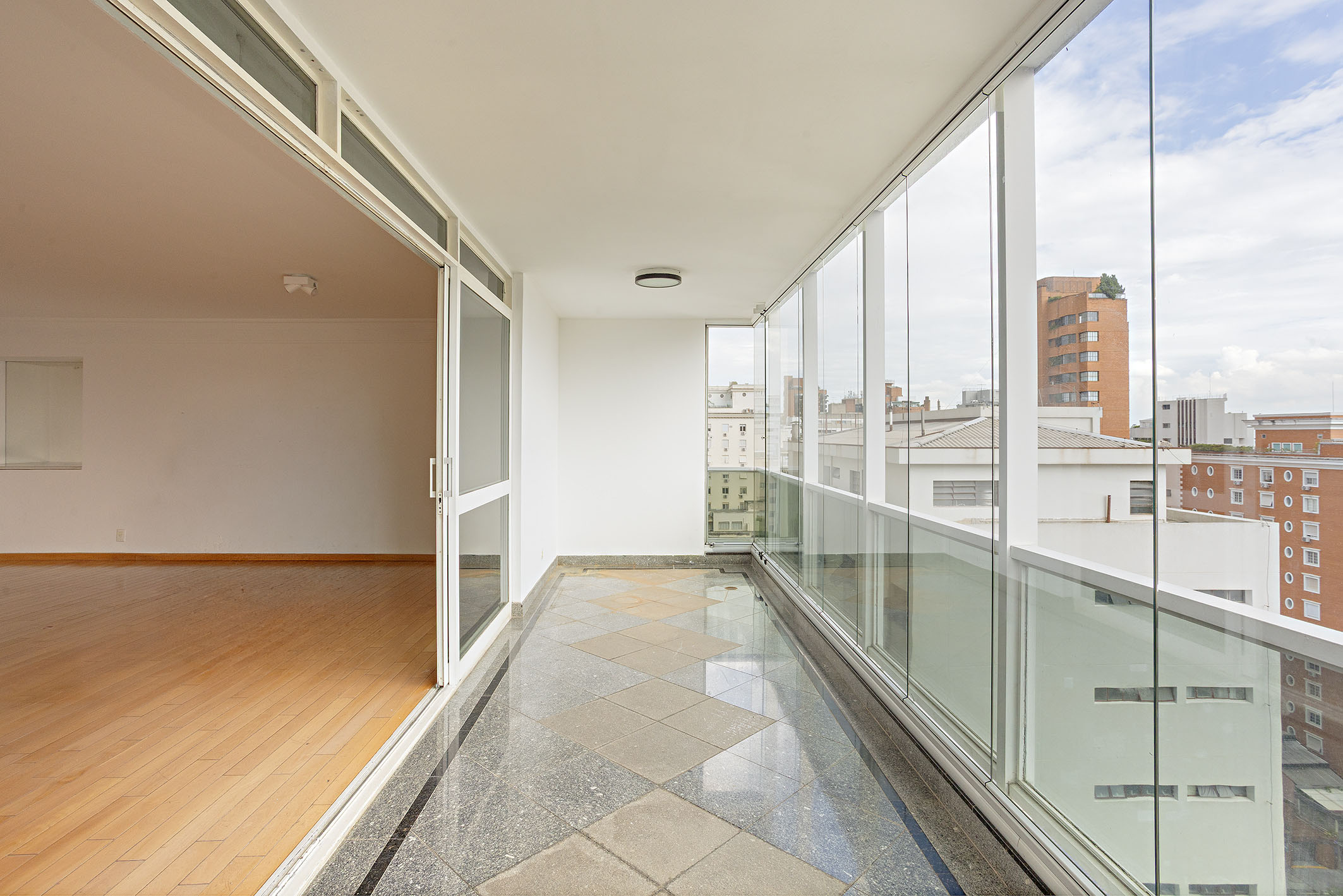 Apartment with views of Clube Paulistano in brutalist building - 物件實景