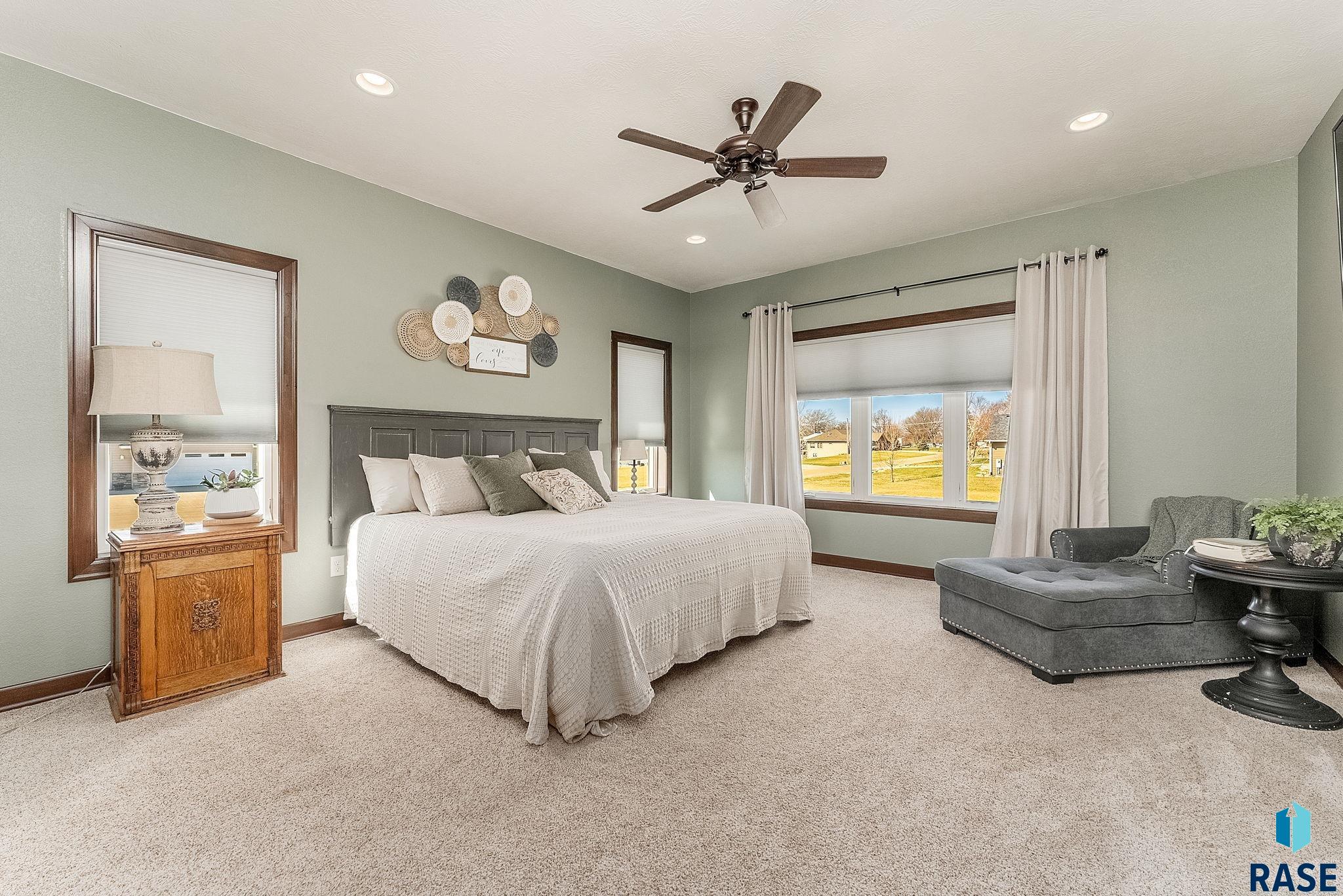 Lester, Iowa, 51242, United States, 4 Bedrooms Bedrooms, ,5 BathroomsBathrooms,Residential,For Sale,1926718