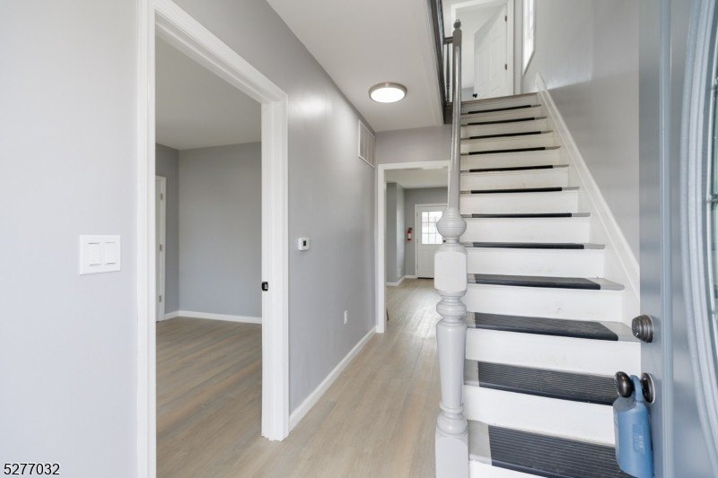 North Plainfield Boro, New Jersey, 07060-4003, United States, 4 Bedrooms Bedrooms, ,2 BathroomsBathrooms,Residential,For Sale,1982081