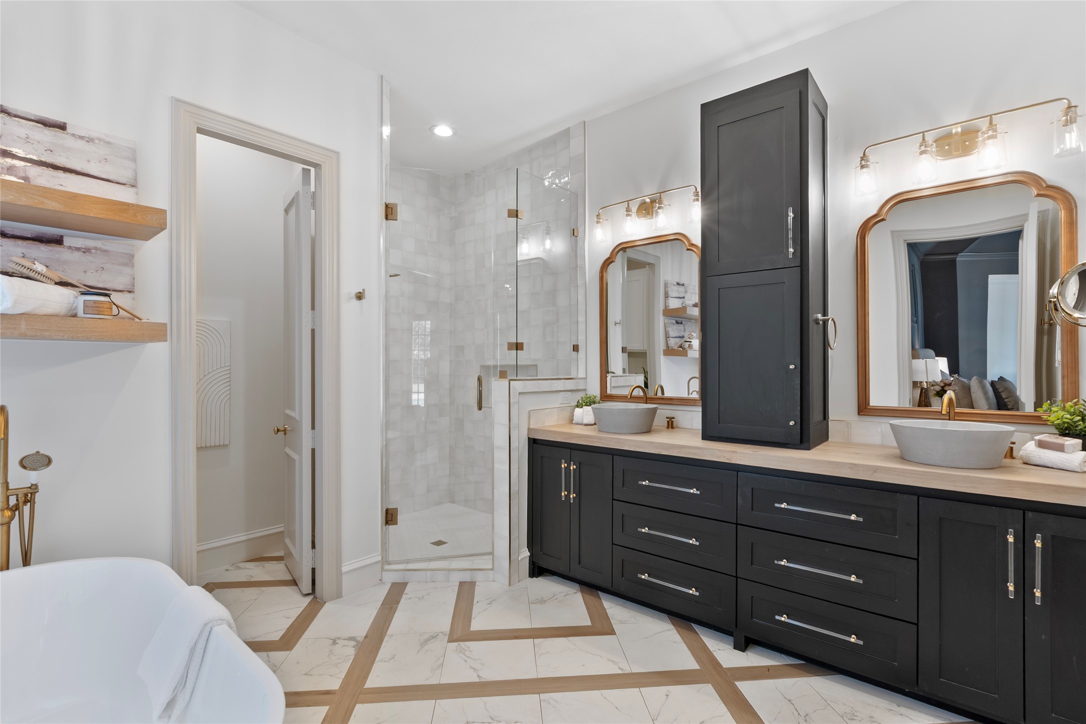 Southlake, Texas, 76092, United States, 5 Bedrooms Bedrooms, ,6 BathroomsBathrooms,Residential,For Sale,1962326