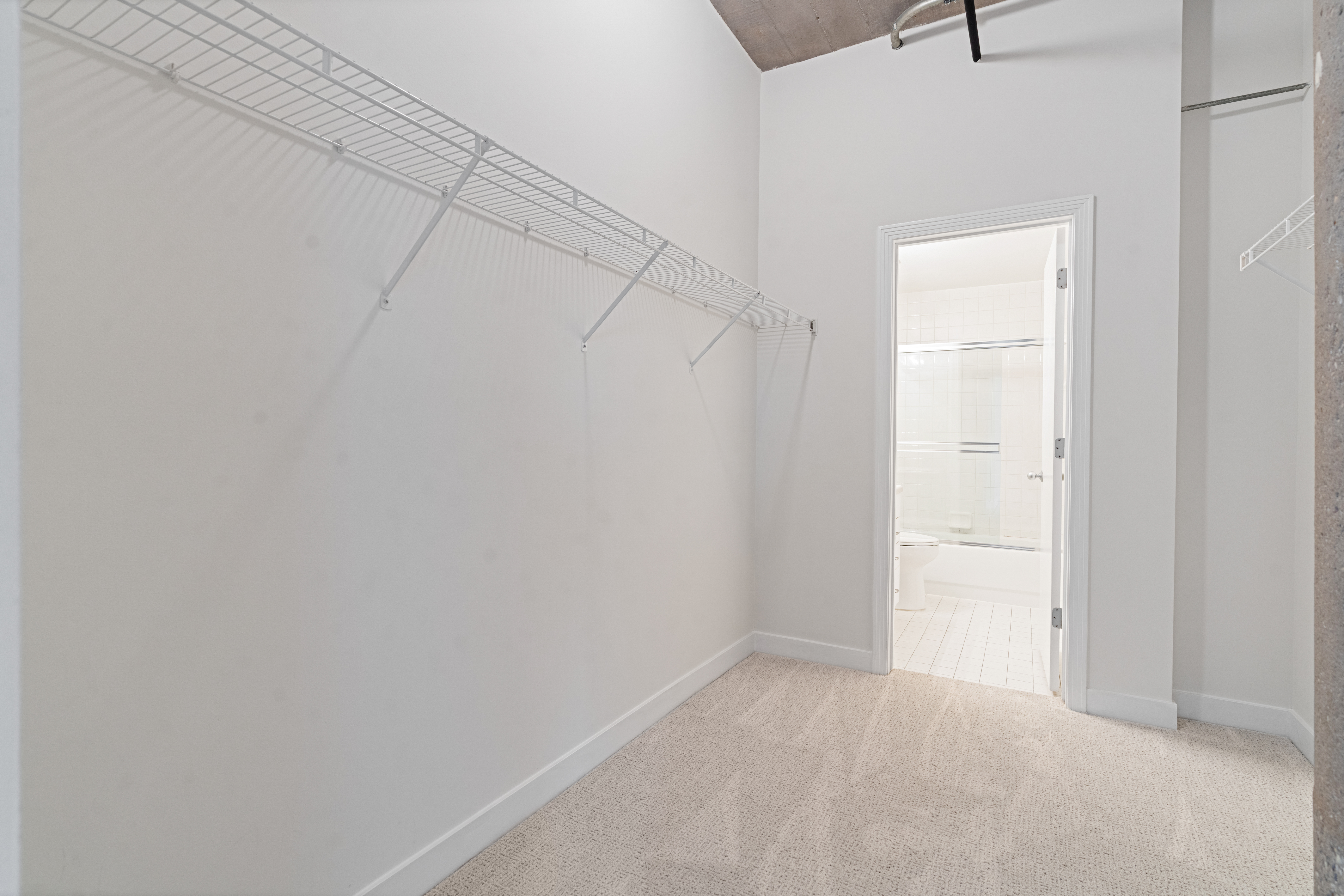  Stunning 2-bedroom, 2-bath Loft in the Heart of River North - 物件實景