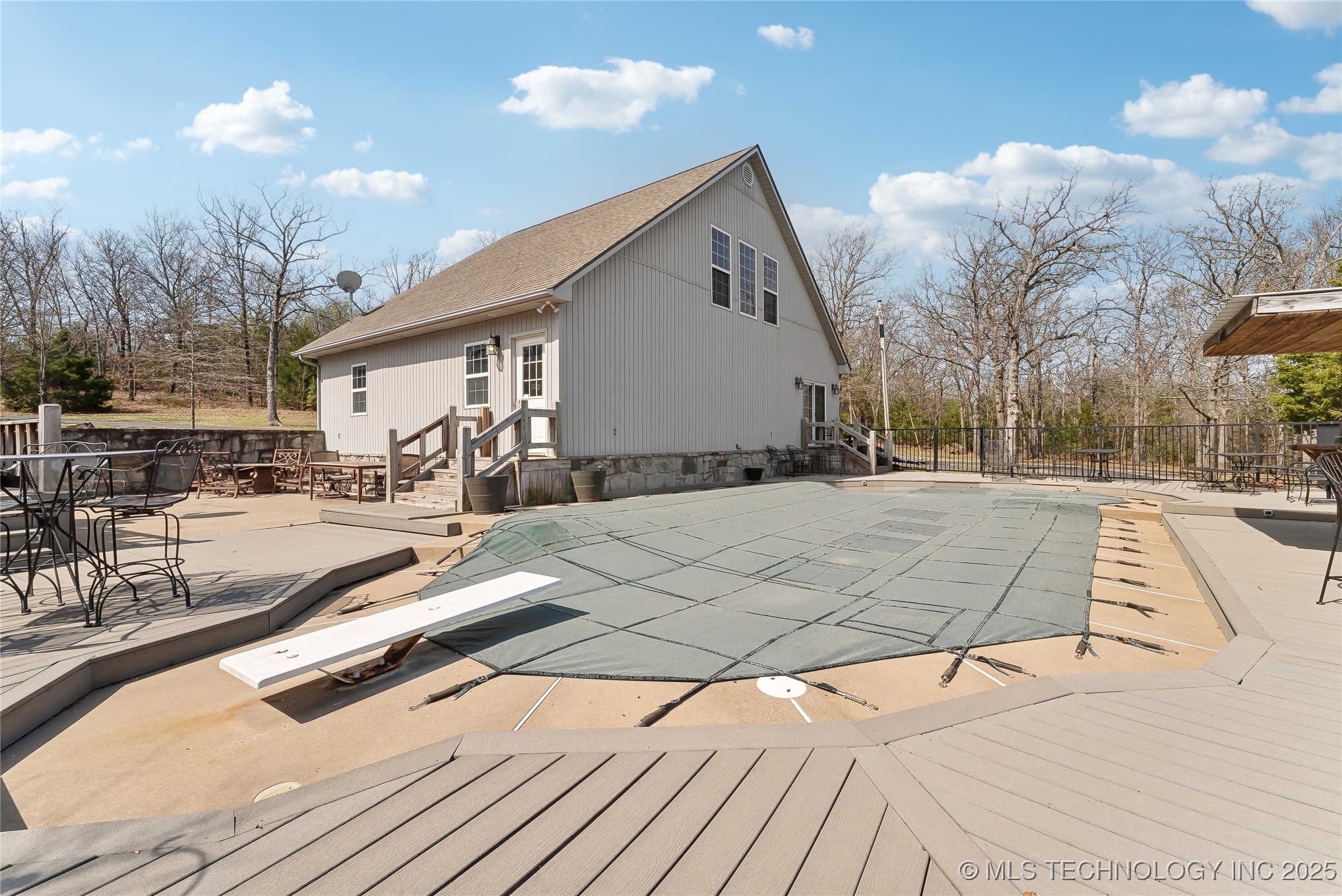 Cookson, Oklahoma, 74427, United States, 6 Bedrooms Bedrooms, ,6 BathroomsBathrooms,Residential,For Sale,1751718