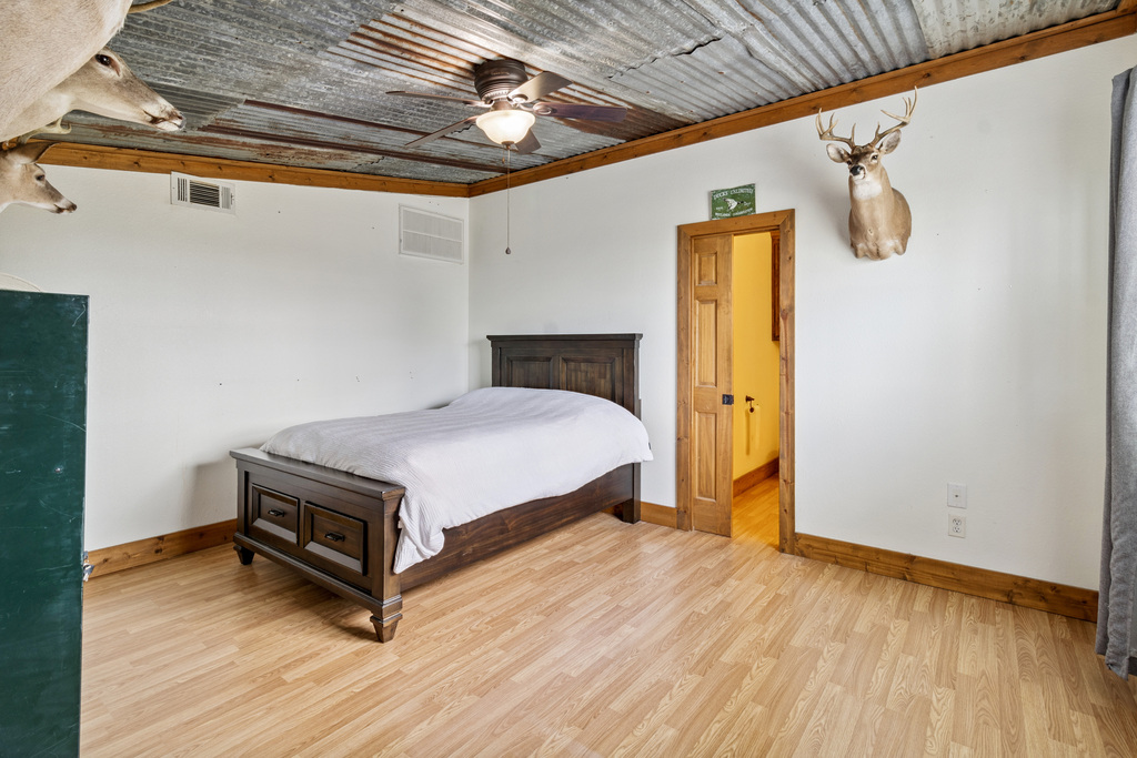 Mabank, Texas, 75147, United States, 2 Bedrooms Bedrooms, ,3 BathroomsBathrooms,Residential,For Sale,1989004