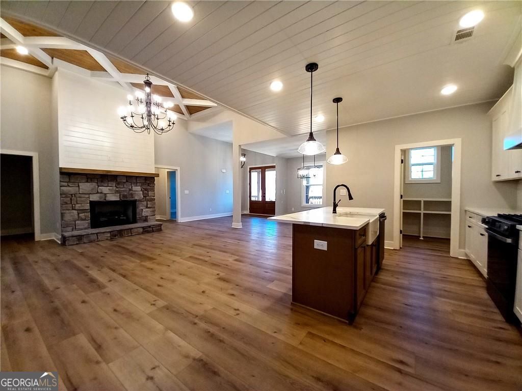 Temple, Georgia, 30179, United States, 4 Bedrooms Bedrooms, ,4 BathroomsBathrooms,Residential,For Sale,1858952