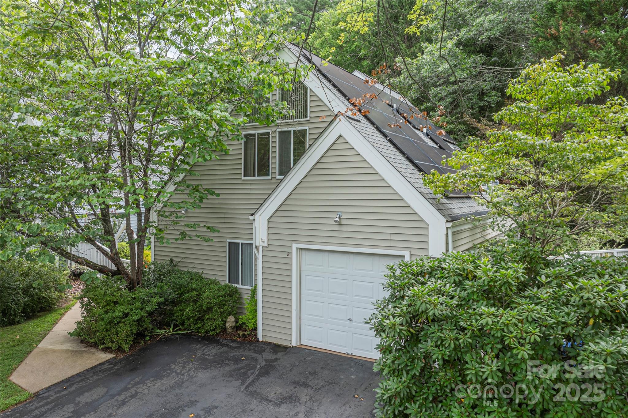 Asheville, North Carolina, 28804, United States, 3 Bedrooms Bedrooms, ,3 BathroomsBathrooms,Residential,For Sale,1905556