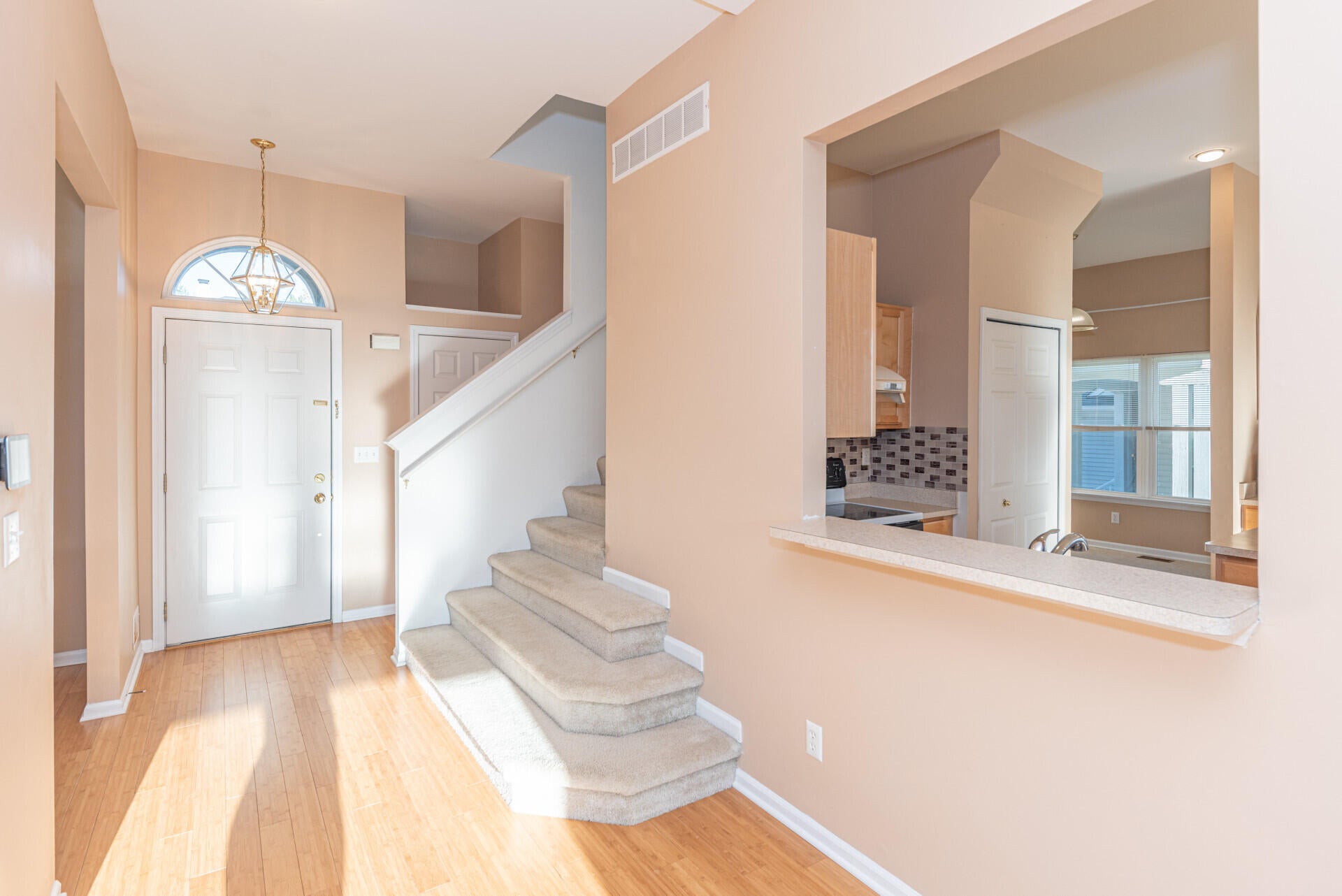 Ann Arbor, Michigan, 48103, United States, 4 Bedrooms Bedrooms, ,3 BathroomsBathrooms,Residential,For Sale,1991592