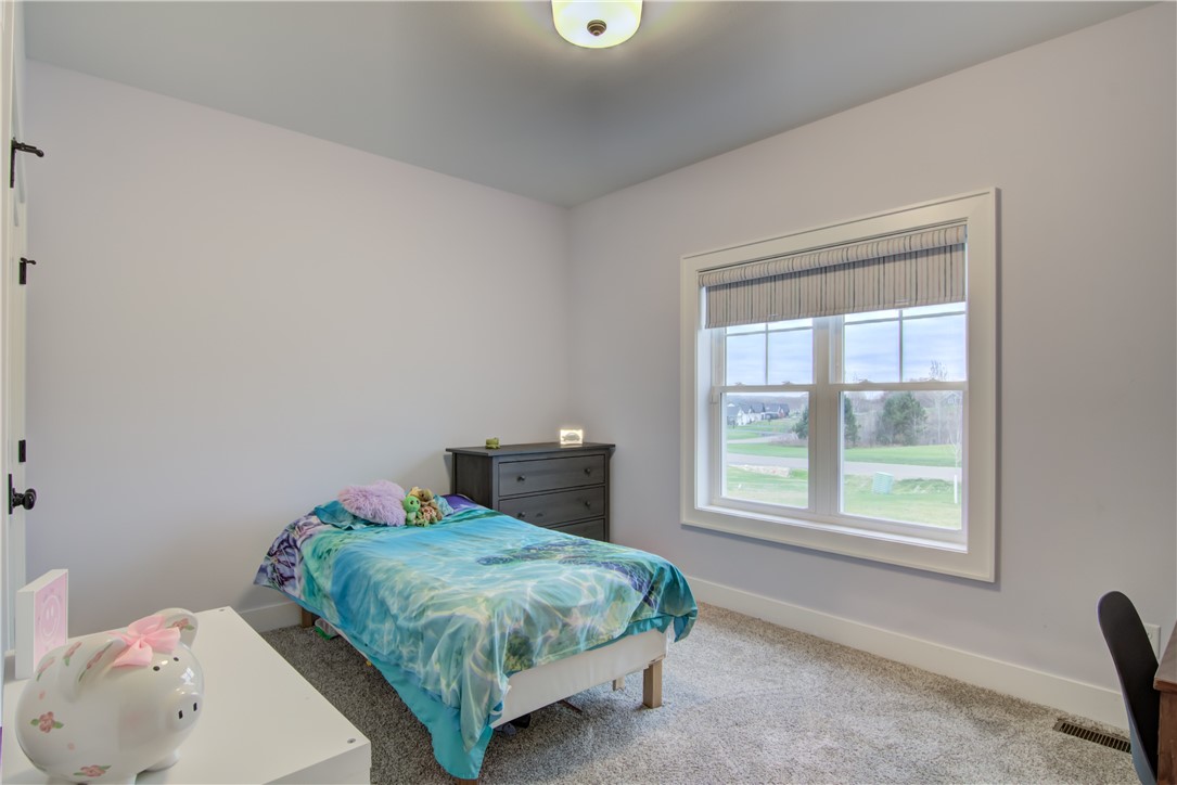 Eleva, Wisconsin, 54738, United States, 5 Bedrooms Bedrooms, ,3 BathroomsBathrooms,Residential,For Sale,1989894