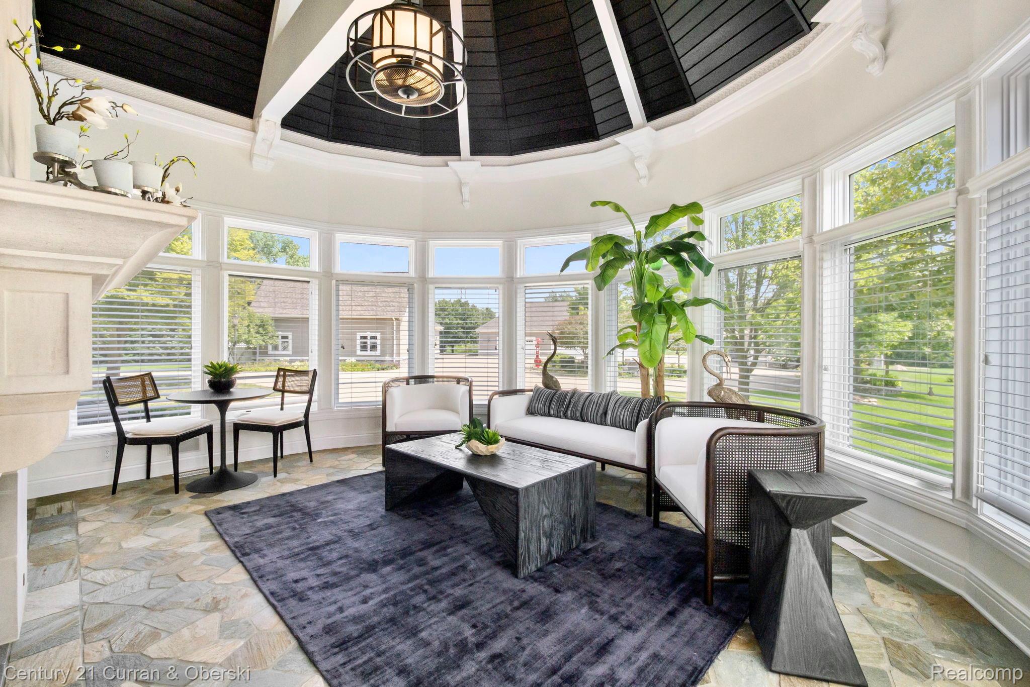 South Lyon, Michigan, 48178, United States, 6 Bedrooms Bedrooms, ,8 BathroomsBathrooms,Residential,For Sale,2008135